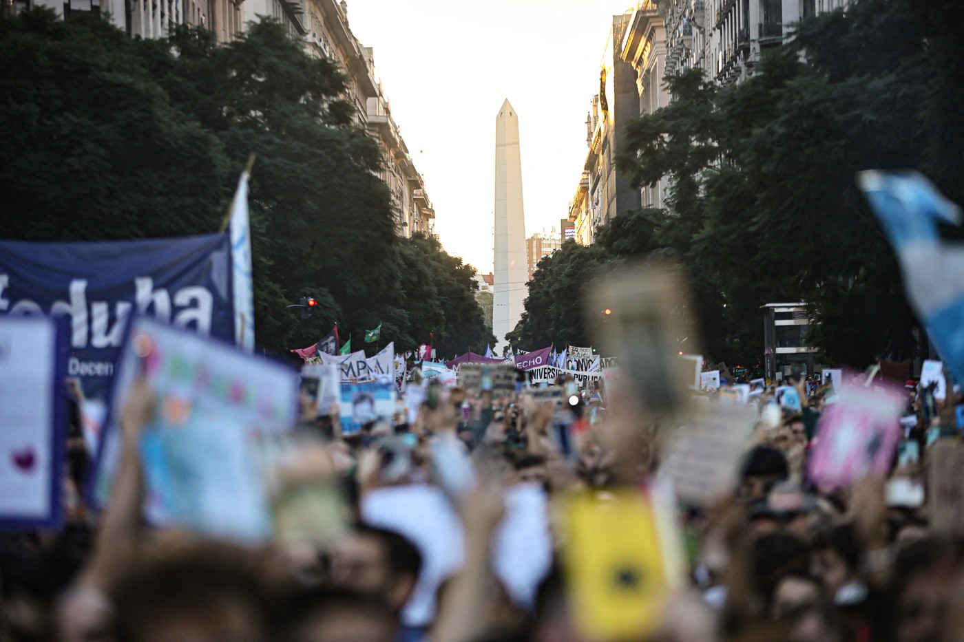 protest, argentina, študenti, univerza