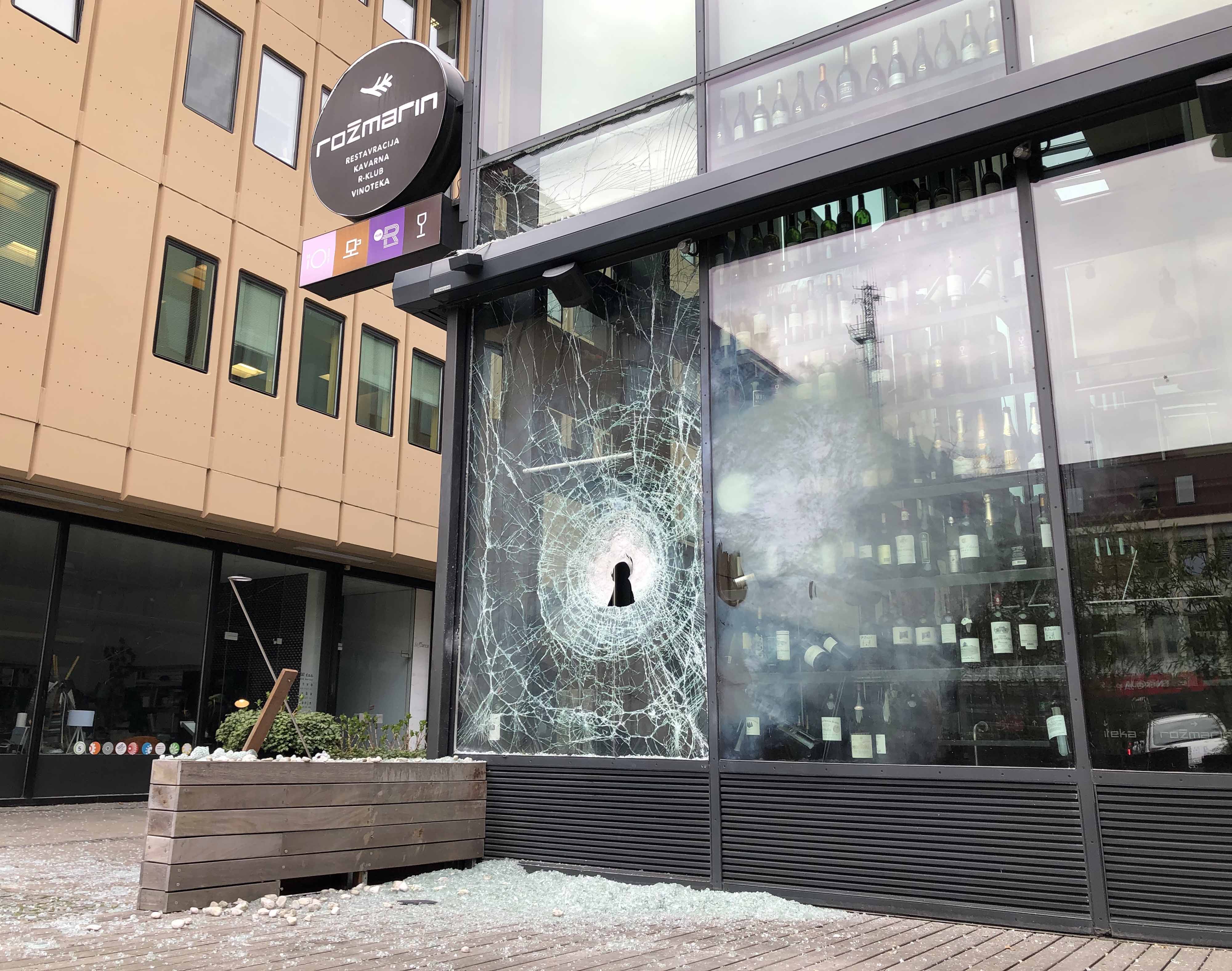 Napad na Arsenovičev lokal