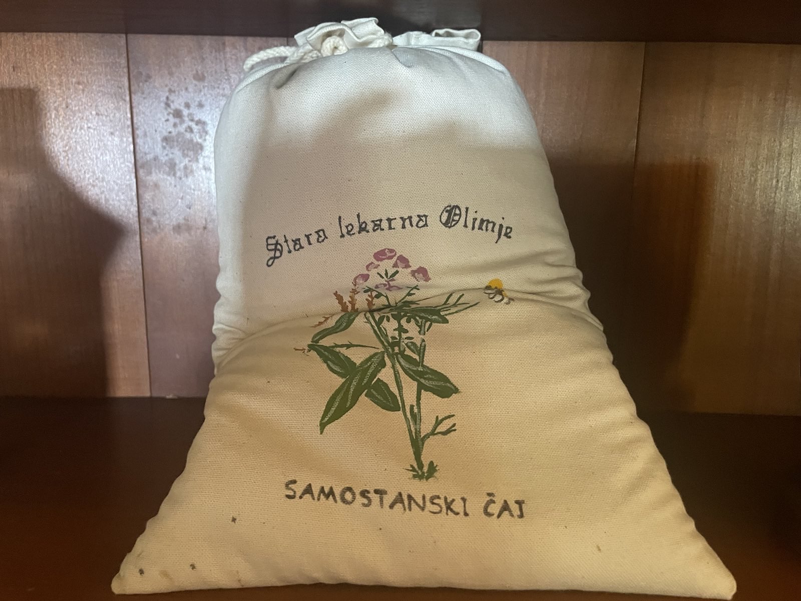 Samostan in lekarna Olimje, zelišča,