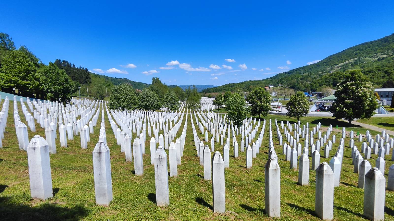 Srebrenica, Potočari, Združeni narodi, genocid, pokol, Srbija, Bošnjaki, Bosna in Hercegovina
