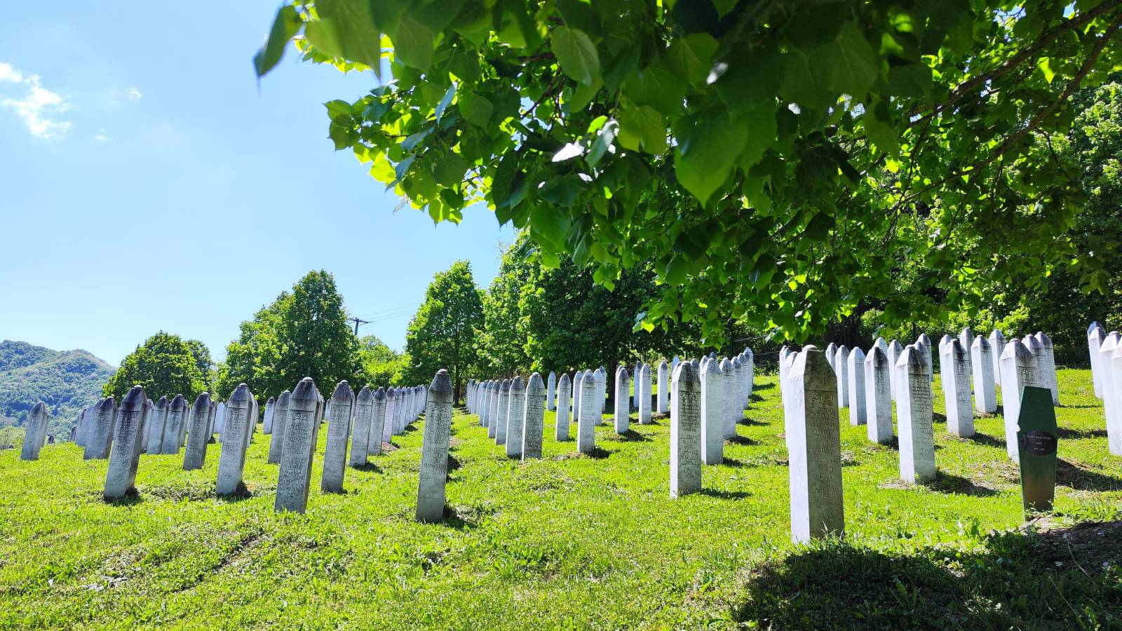 Srebrenica, Potočari, Združeni narodi, genocid, pokol, Srbija, Bošnjaki, Bosna in Hercegovina