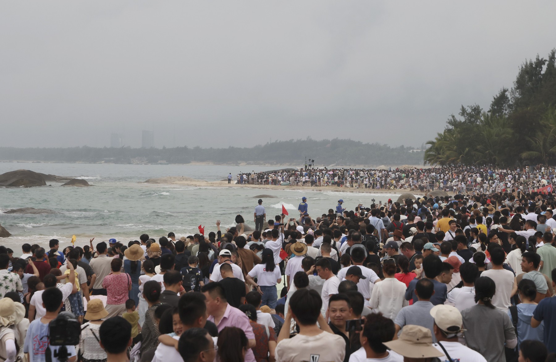 Kitajska proti temni strani Lune izstrelila raketo