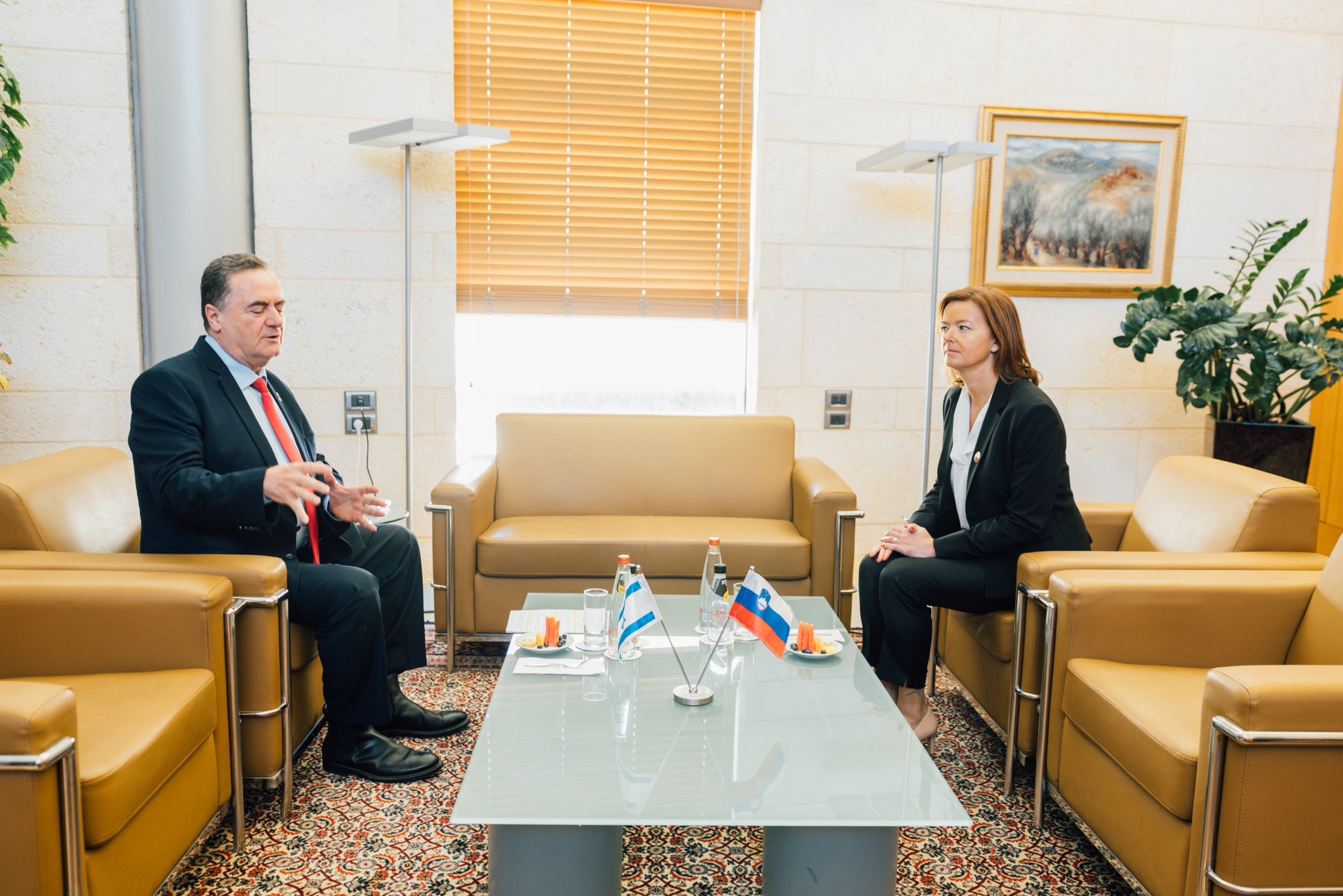 Tanja Fajon, Israel Kac