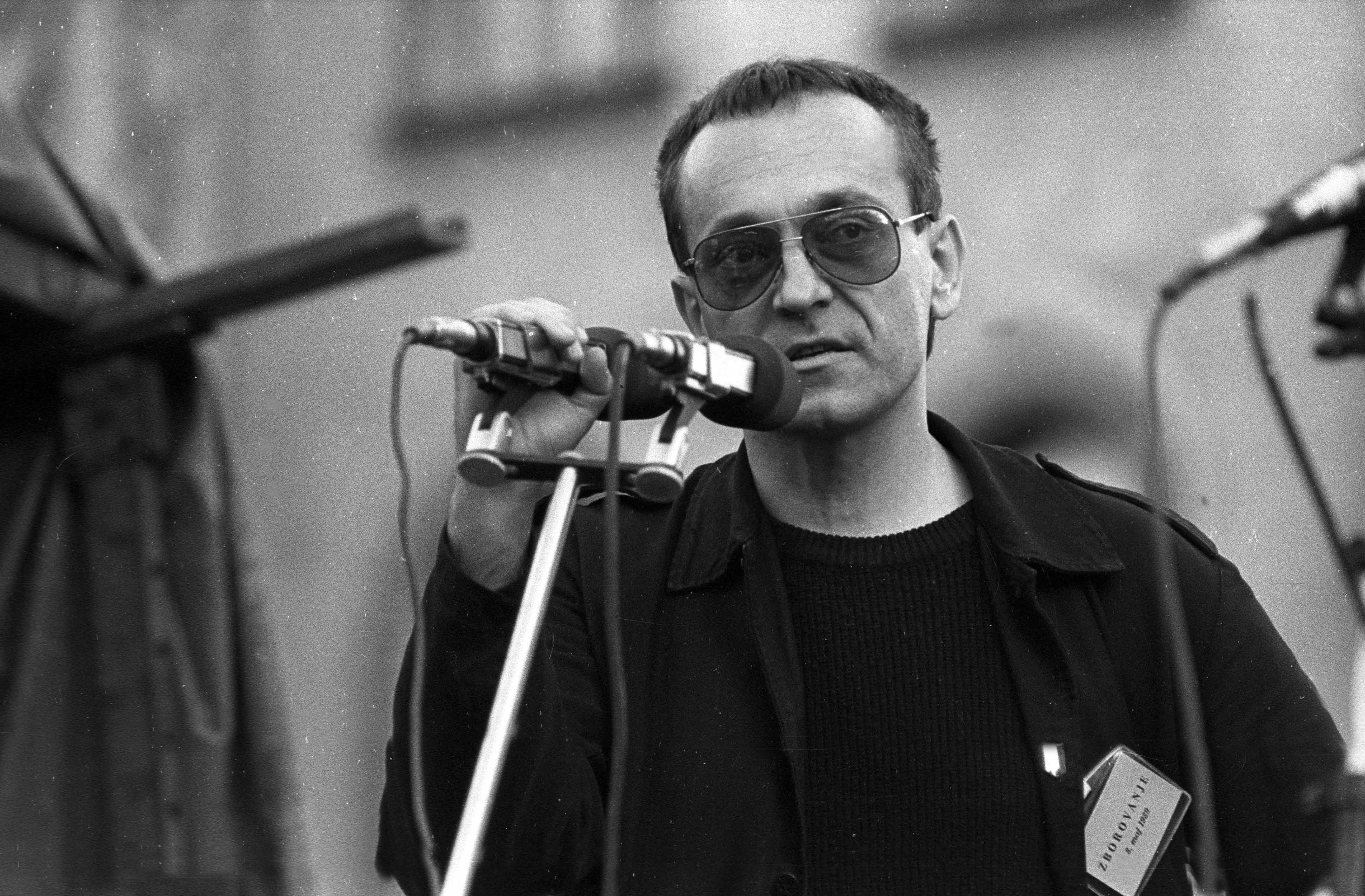 Množično protestno zborovanje na Kongresnem trgu v Ljubljani 8. maja 1989