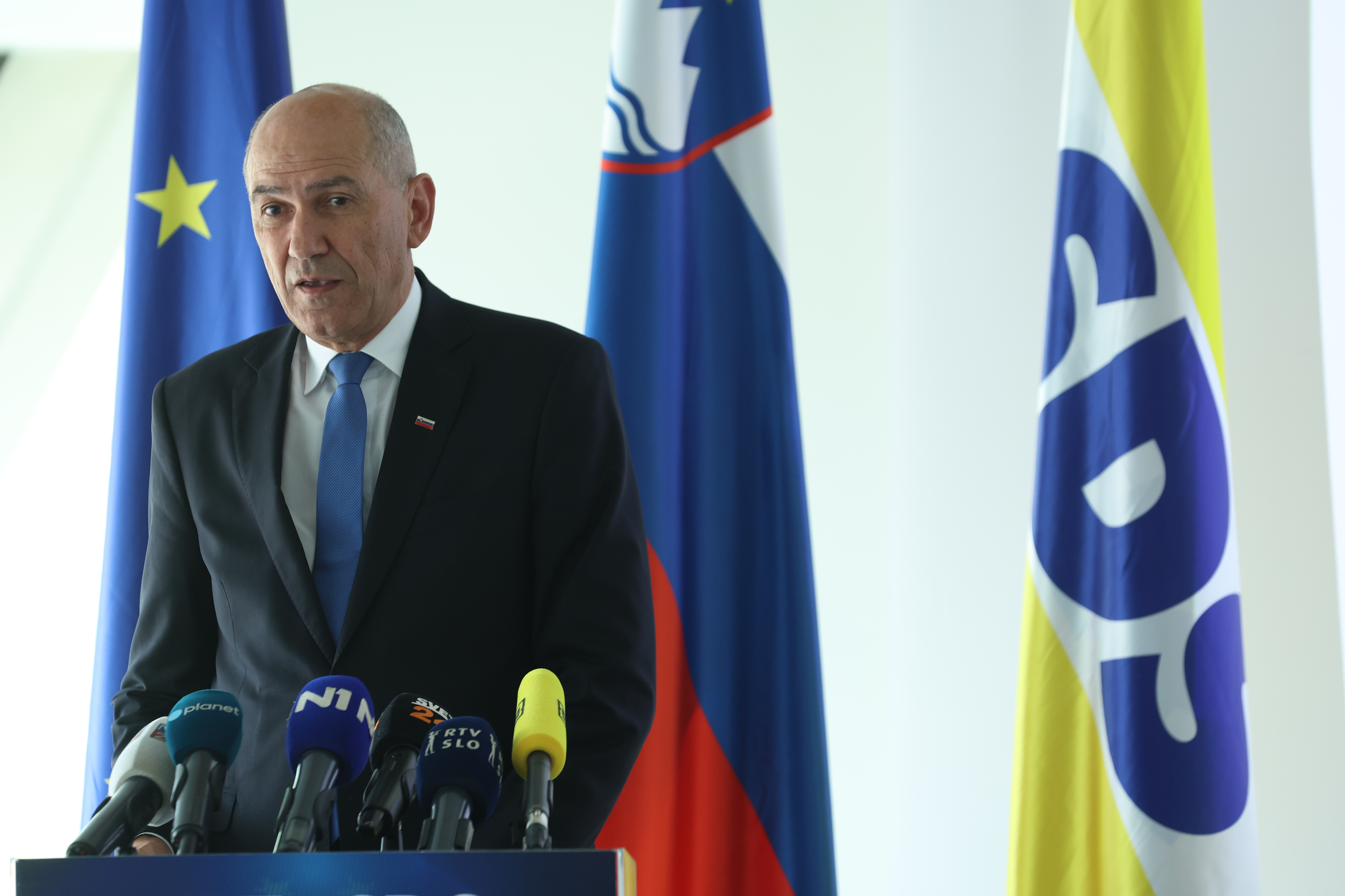 Novinarska konferenca SDS