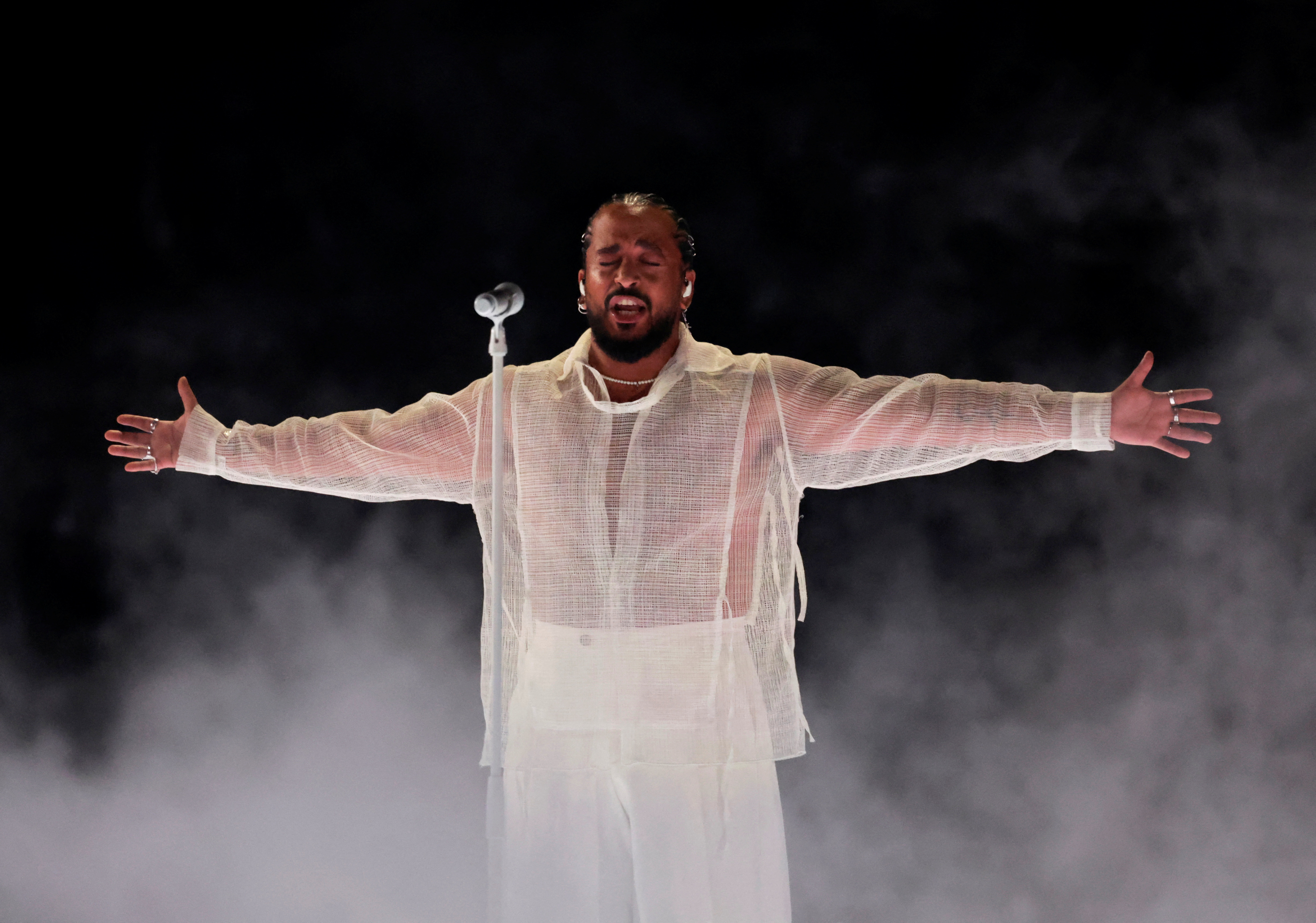 Predstavnik Francije Slimane na polfinalnem nastopu. (Foto: Leonhard Foeger/REUTERS)
