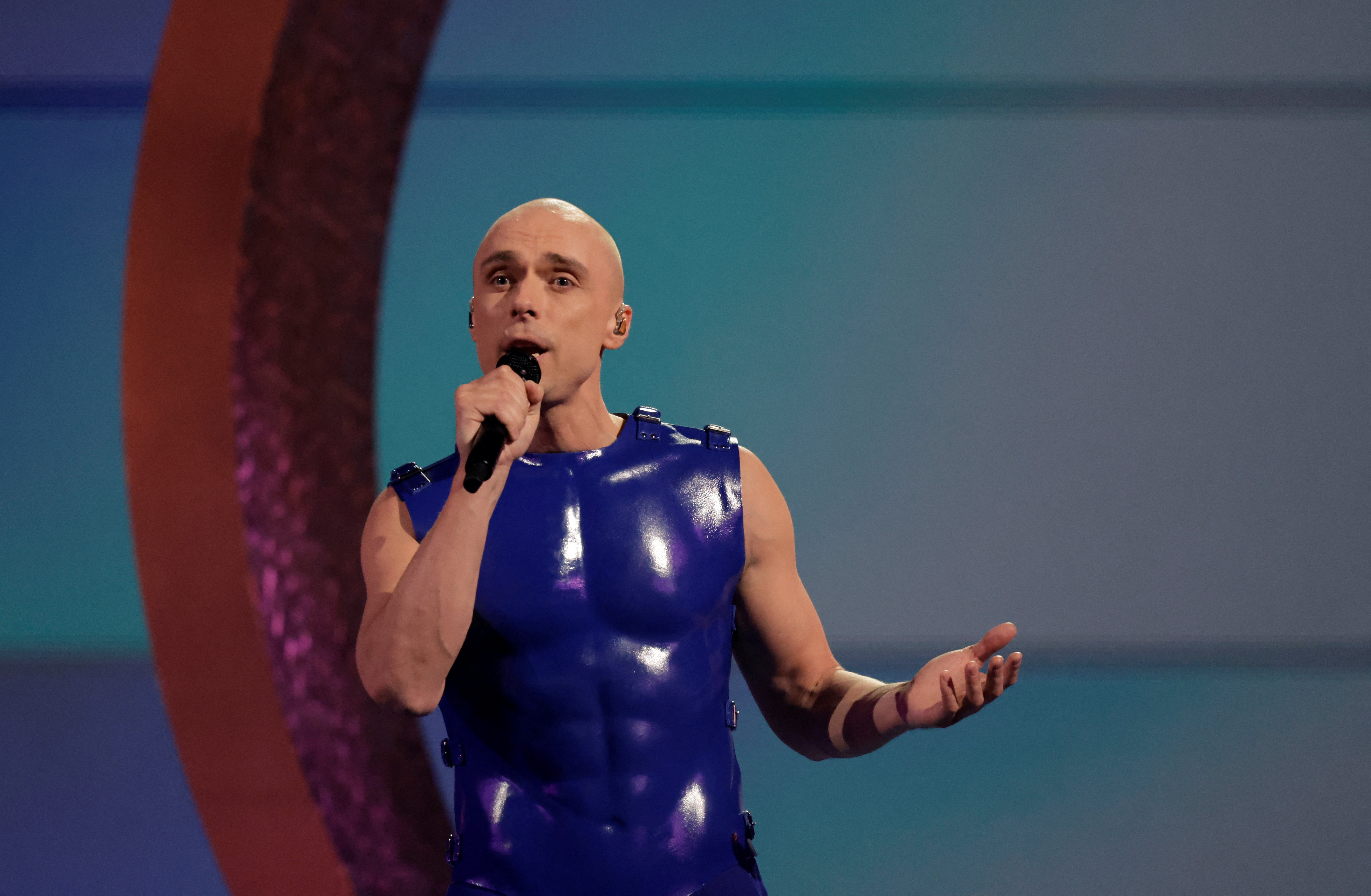 Predstavnik Latvije Dons. (Foto: Leonhard Foeger/REUTERS)