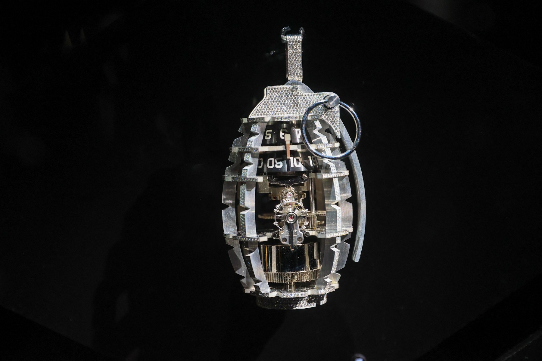 Ice Cold, razstava, hiphop, nakit