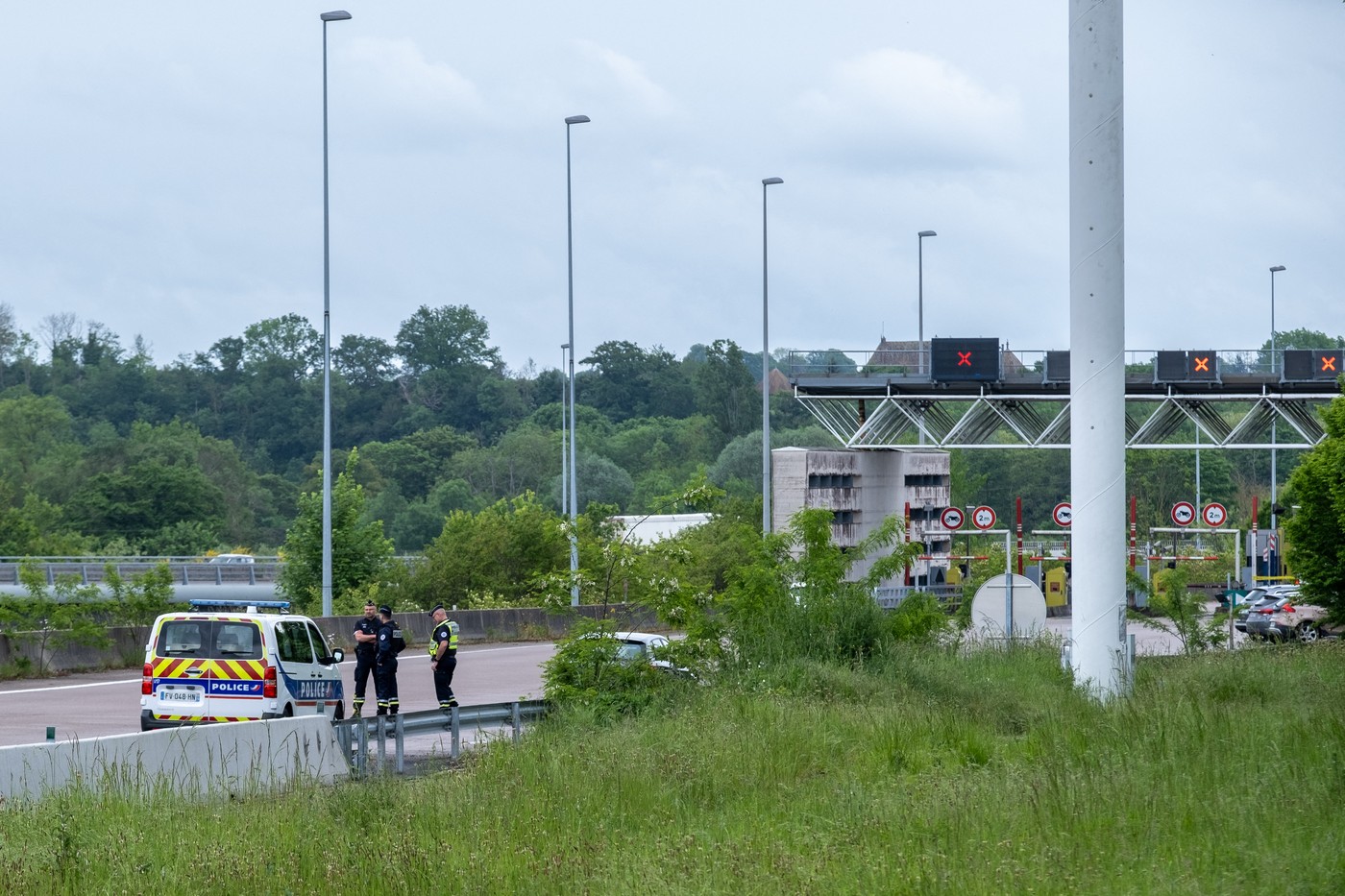 ZAPORNIK, POBEG, MUHA