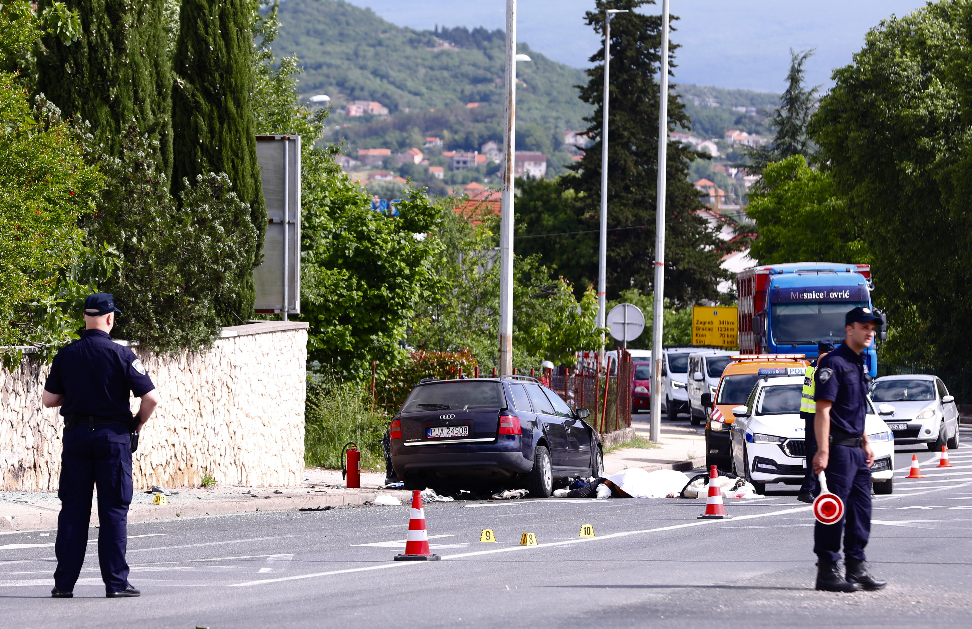 huda prometna nesreča pri sinju