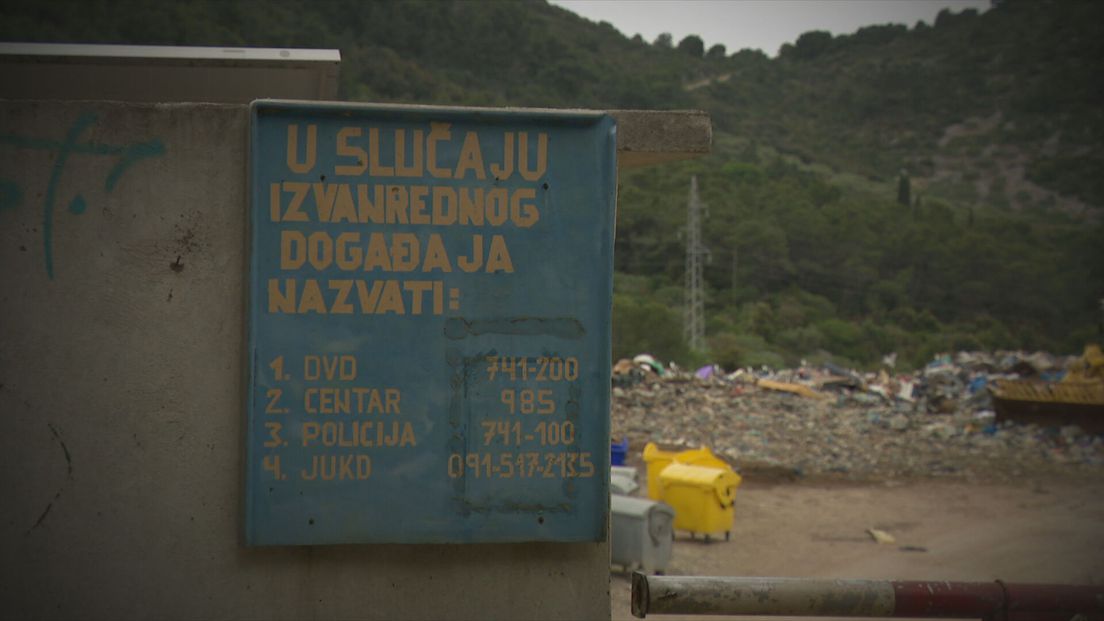 Hvar, smeti, odpadki