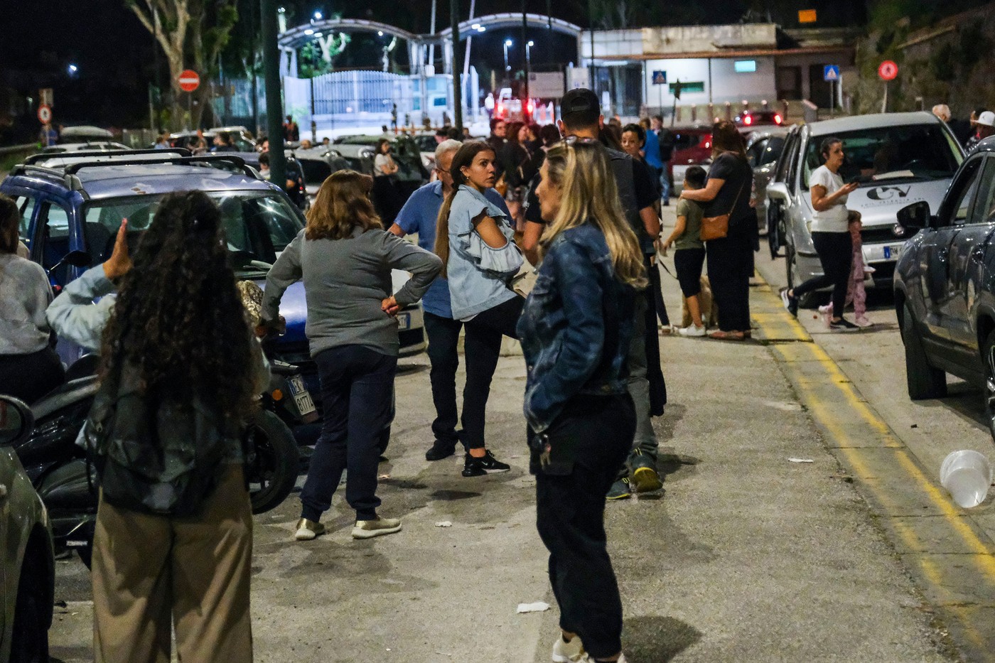 Flegrejska polja, Pozzuoli, potresi