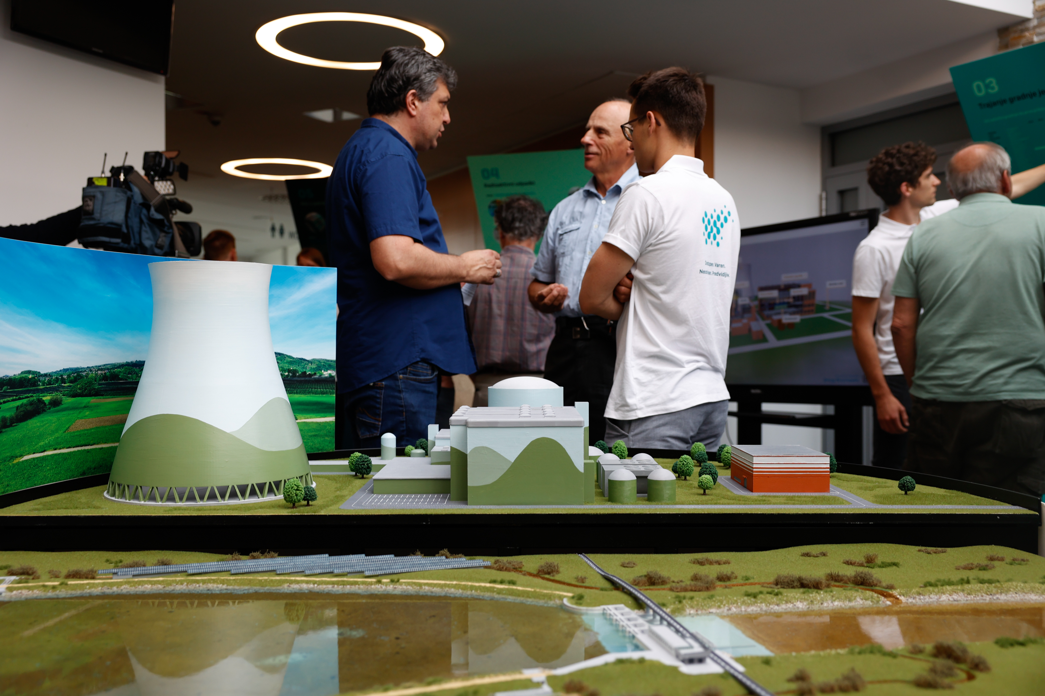 Javna predstavitev JEK 2. (Foto: Nik Rovan/BOBO)