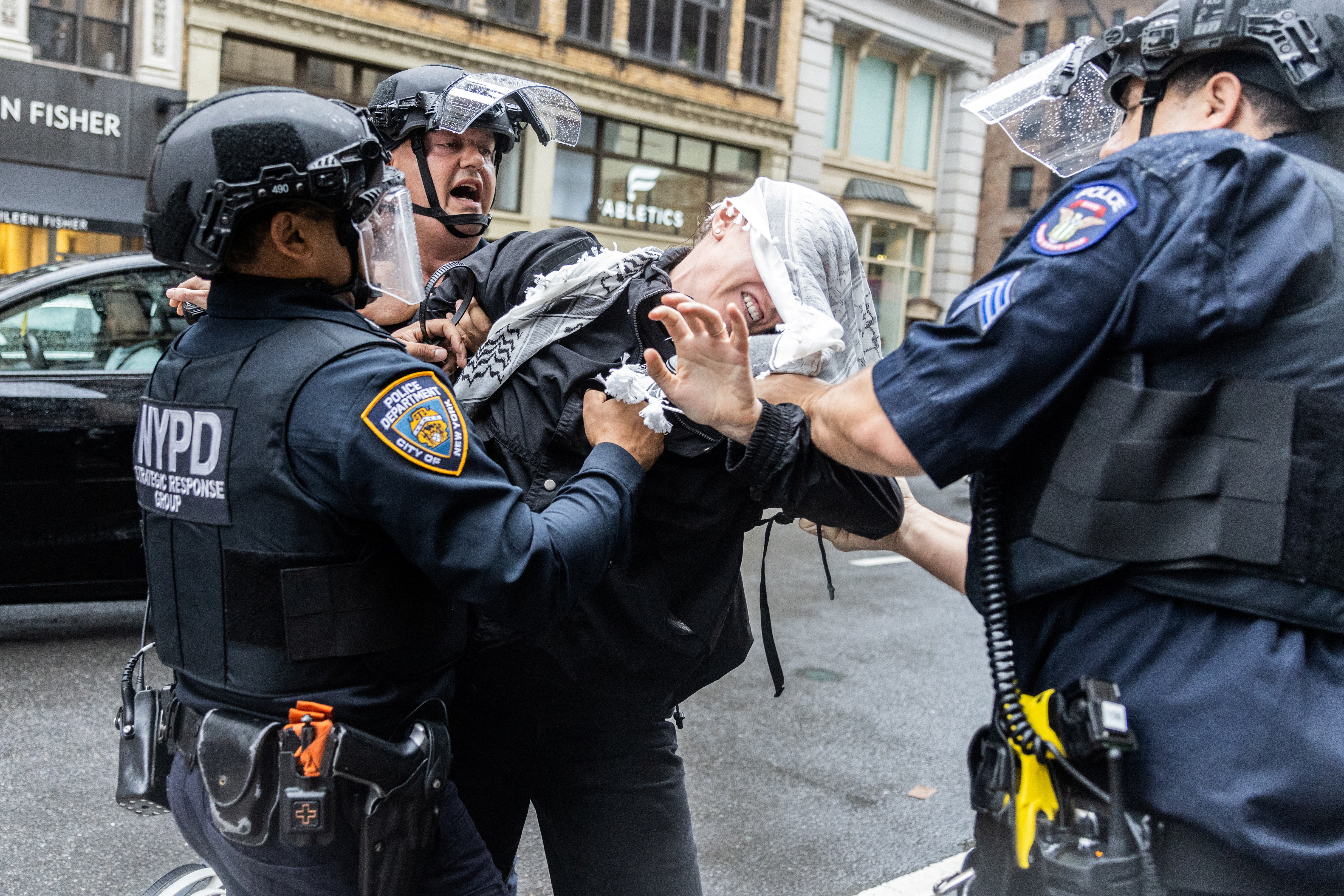 Protesti v podporo Palestini v New Yorku (Foto: Jeenah Moon/REUTERS)