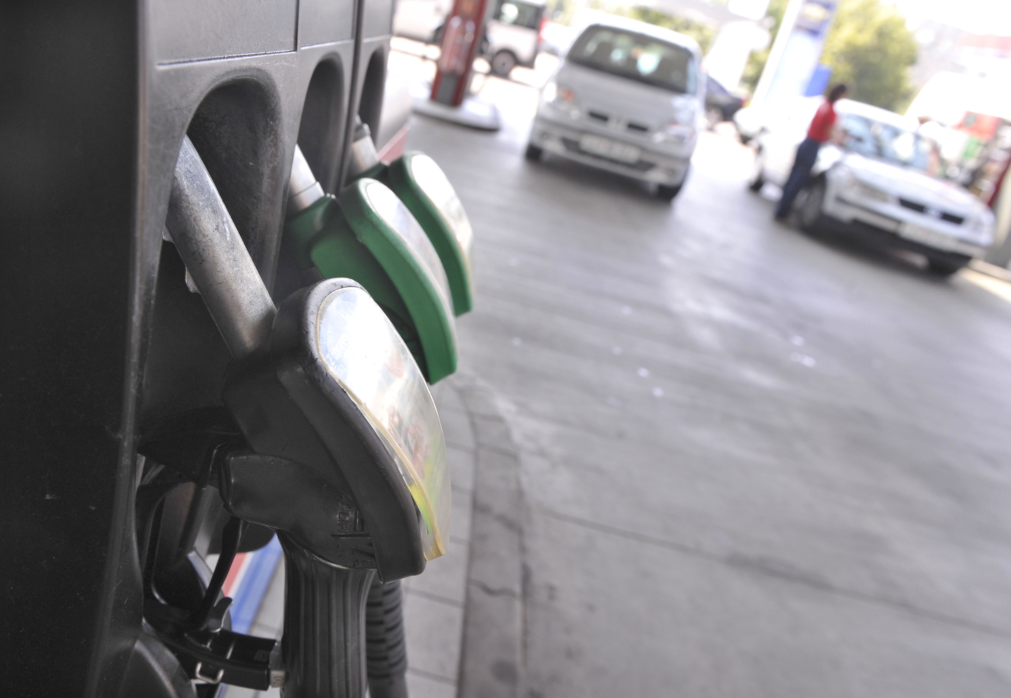 BENCIN,NAFTA,DIZEL,ČRPALKA