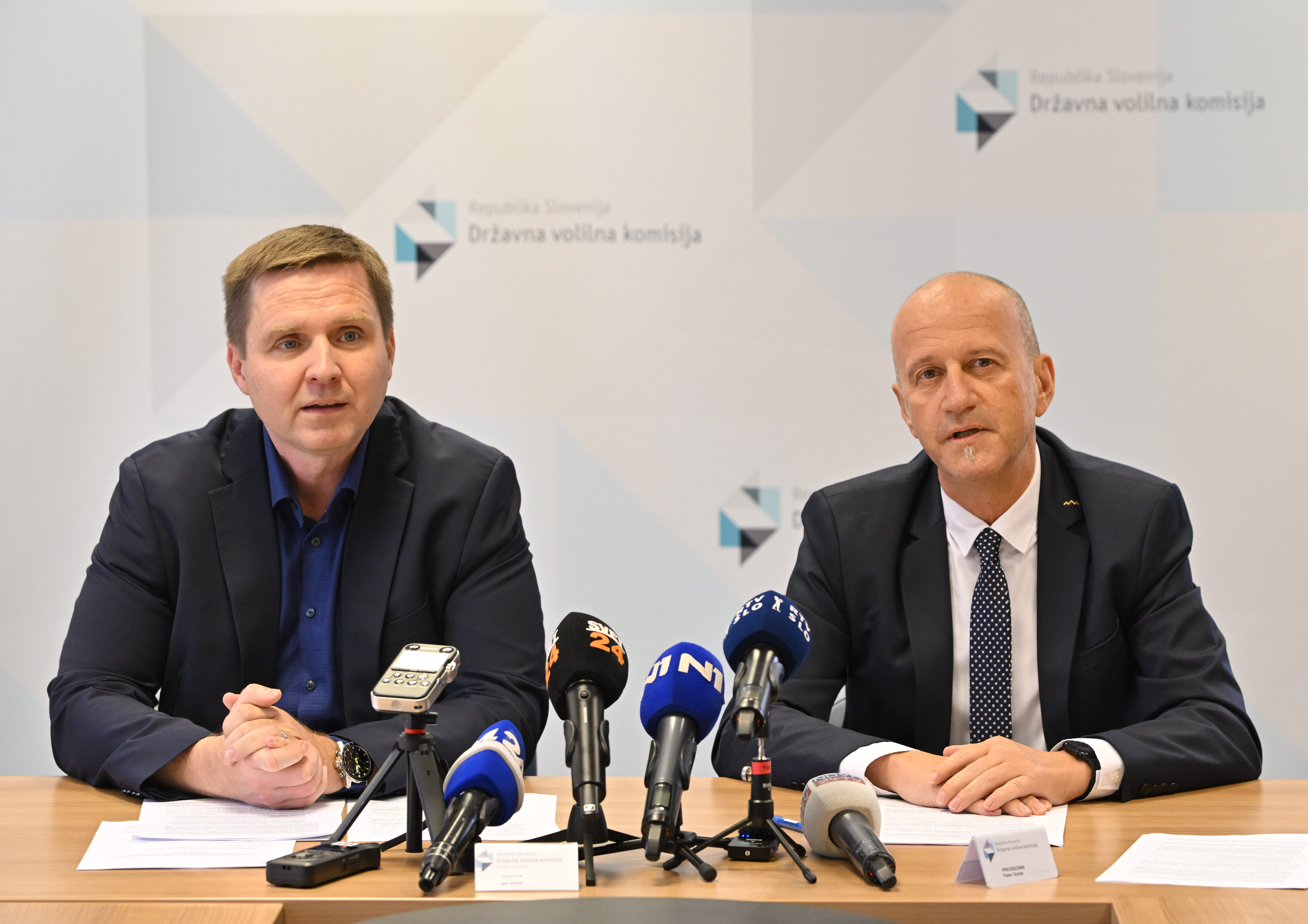 Novinarska konferenca DVK