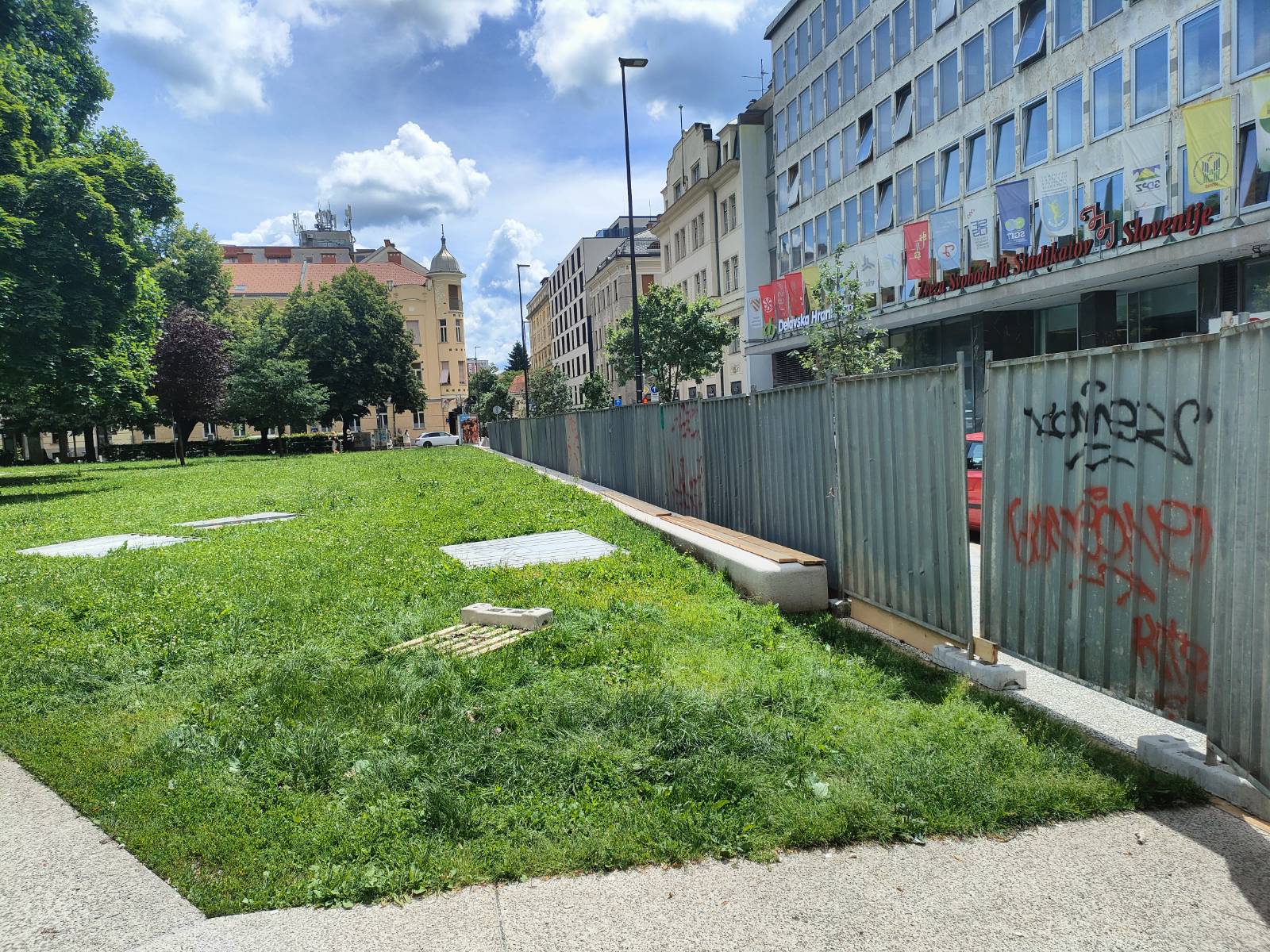 Miklošičev park, deratizacija