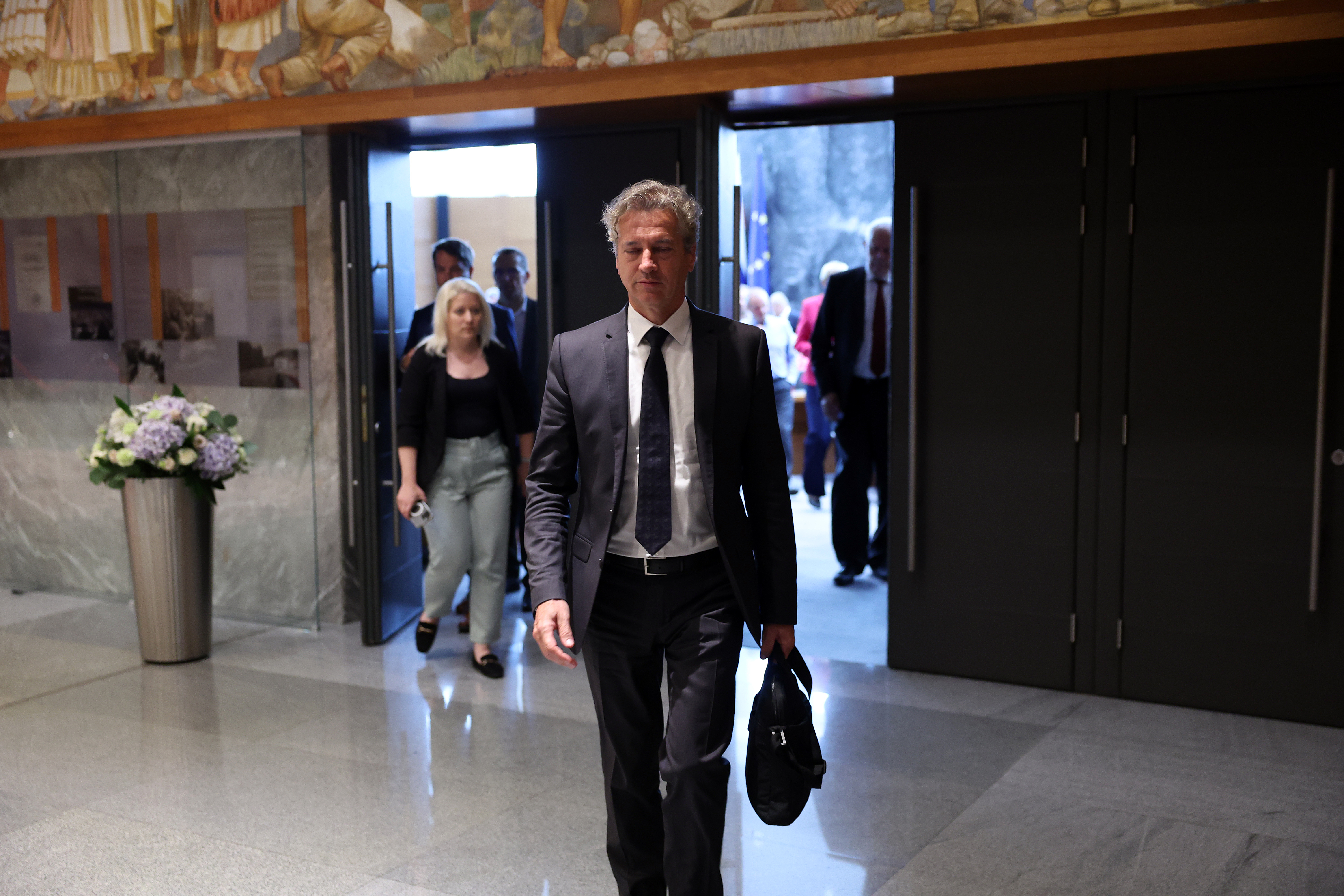 Poslanci o priznanju Palestine, priznanje Palestine, Robert Golob