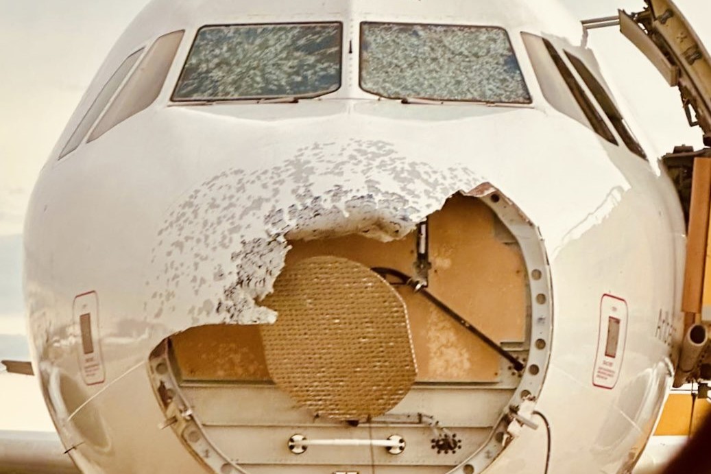 letalo, austrian airlines, nevihta