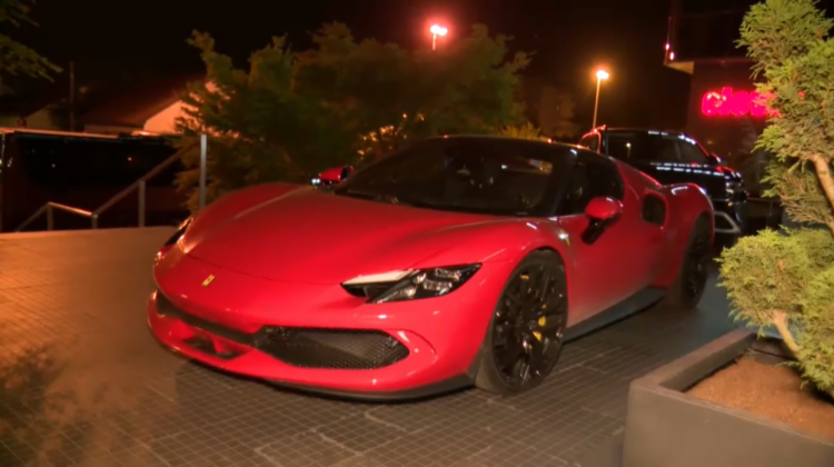 ferari, hrvaška.,Stephen Nikola Bartulica