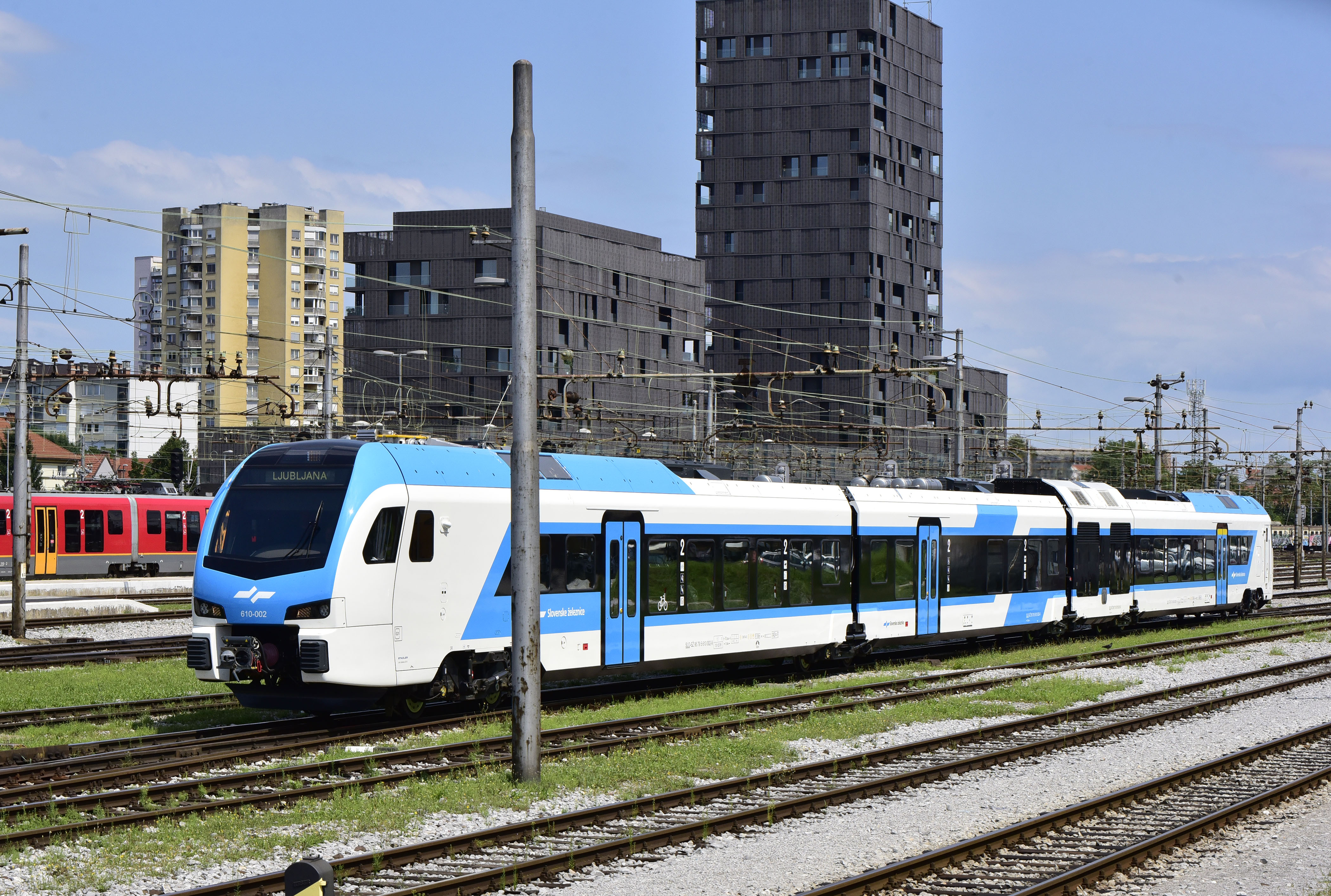 Slovenske železnice, vlak