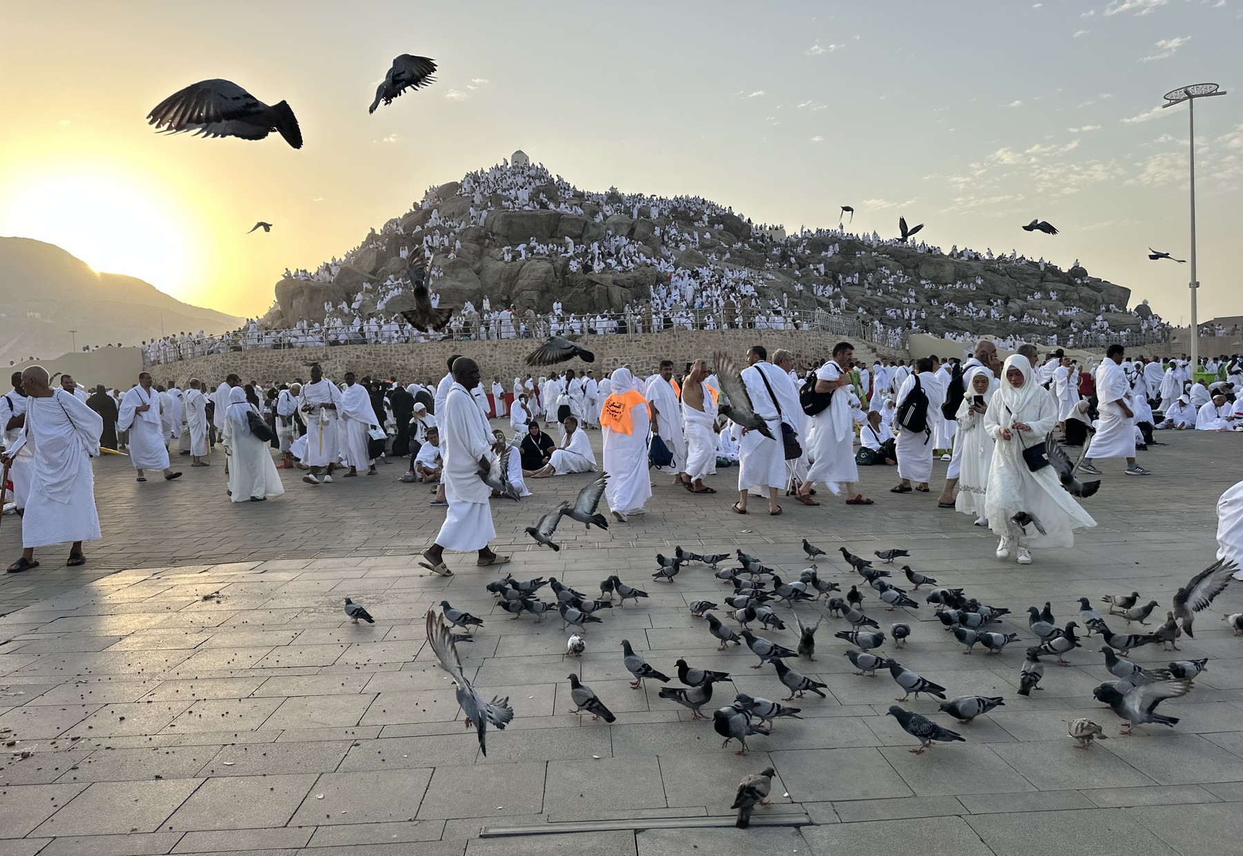 Meka, 15. junij 2024