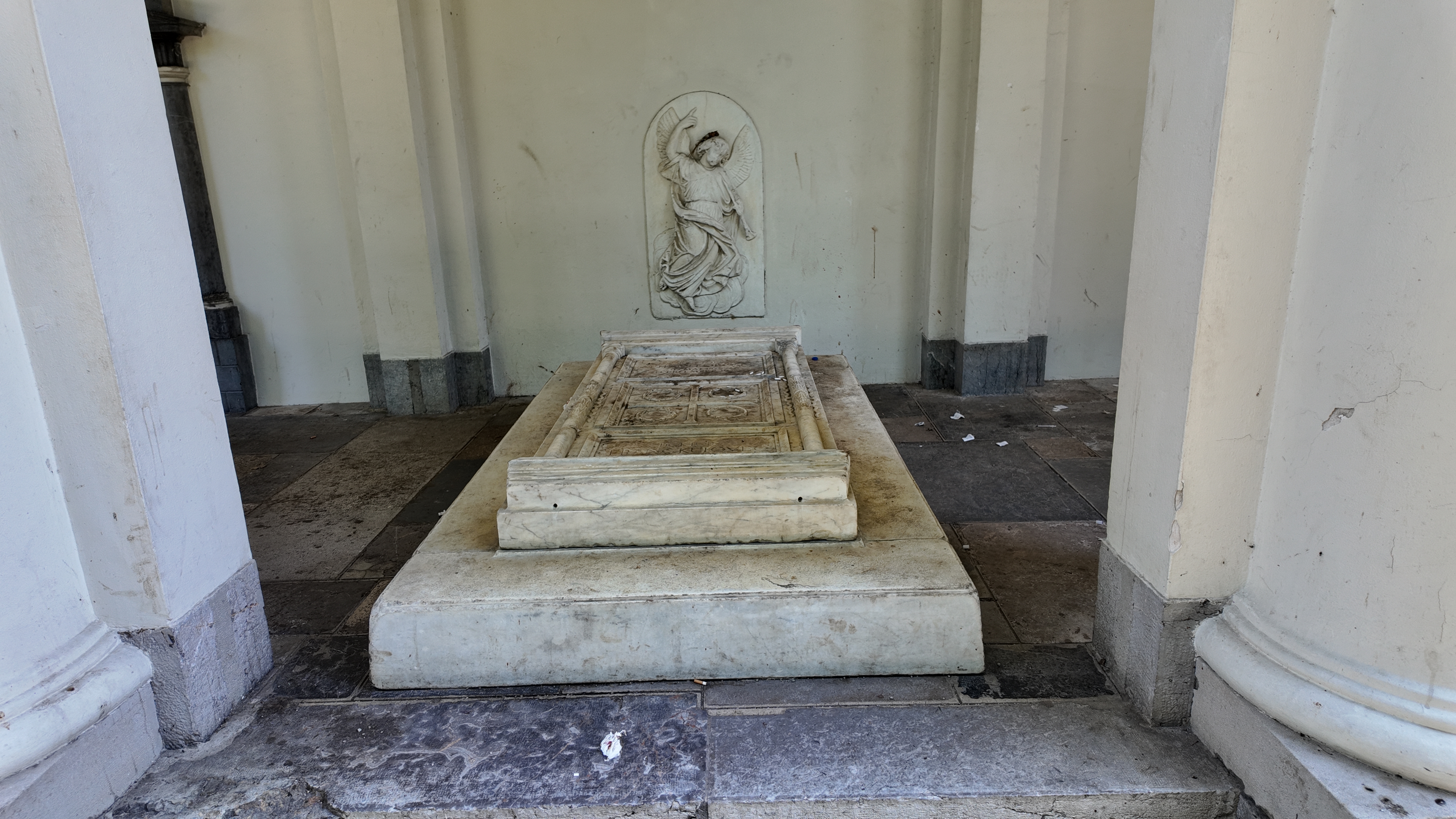 Uživanje trdih drog v Spominskem parku Navje v Ljubljani. (Foto: Denis Sadiković/N1)