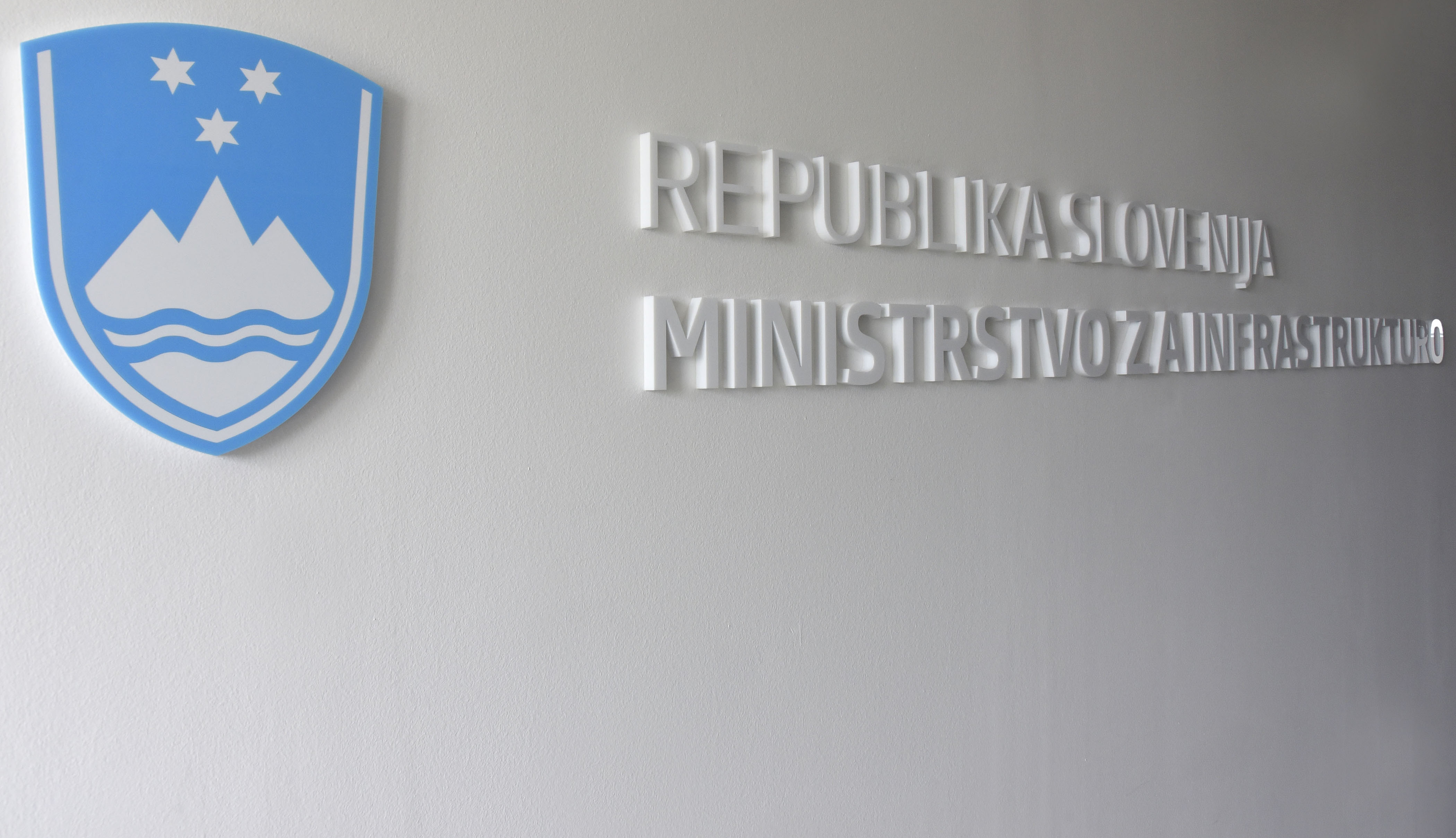 ministrstvo za infrastrukturo, mzi