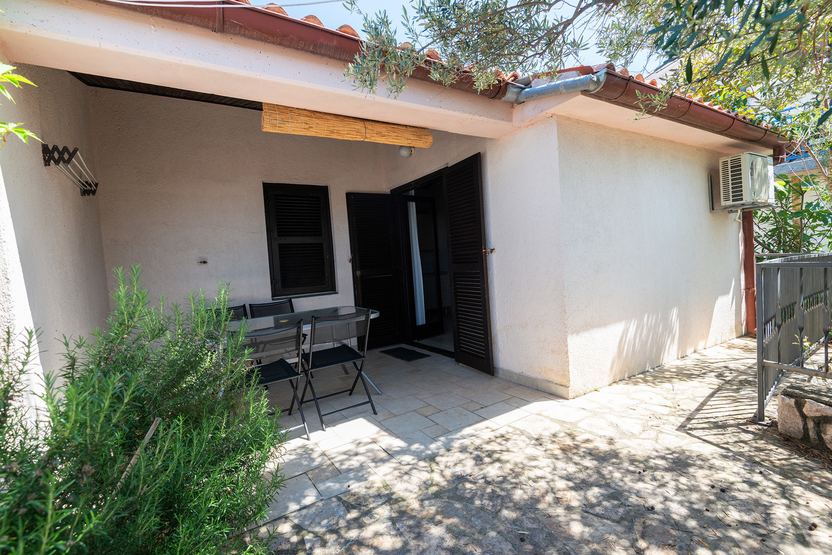 Cres, hiška 21, dražba