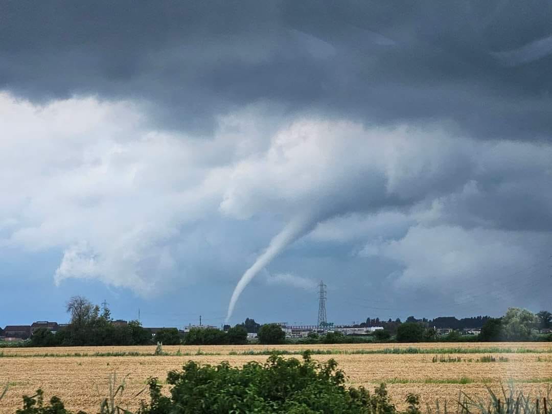 tornado, italija, rovigo