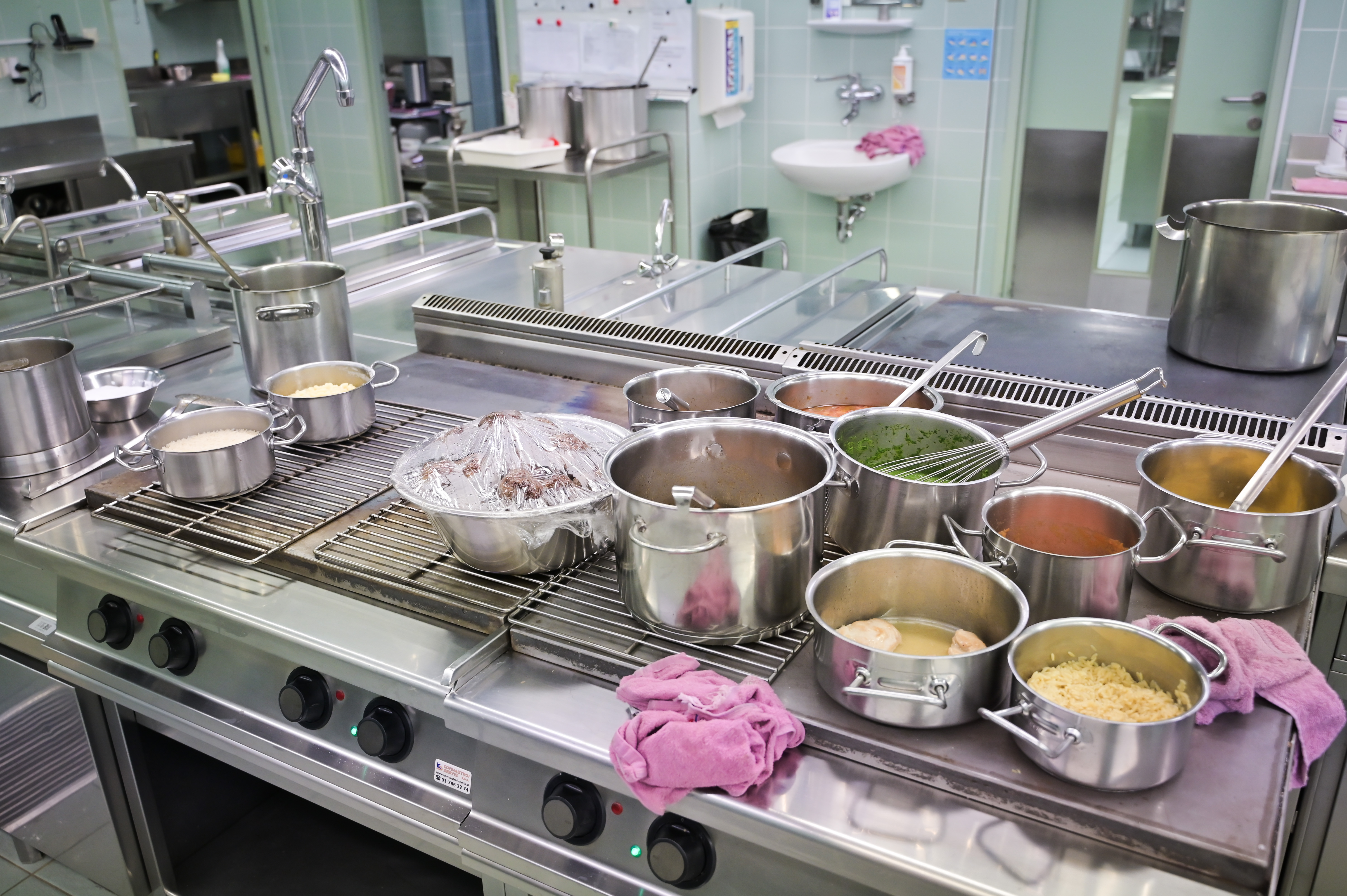 Kuhinja v pediatrični kliniki. (Foto: Jan Gregorc/N1)