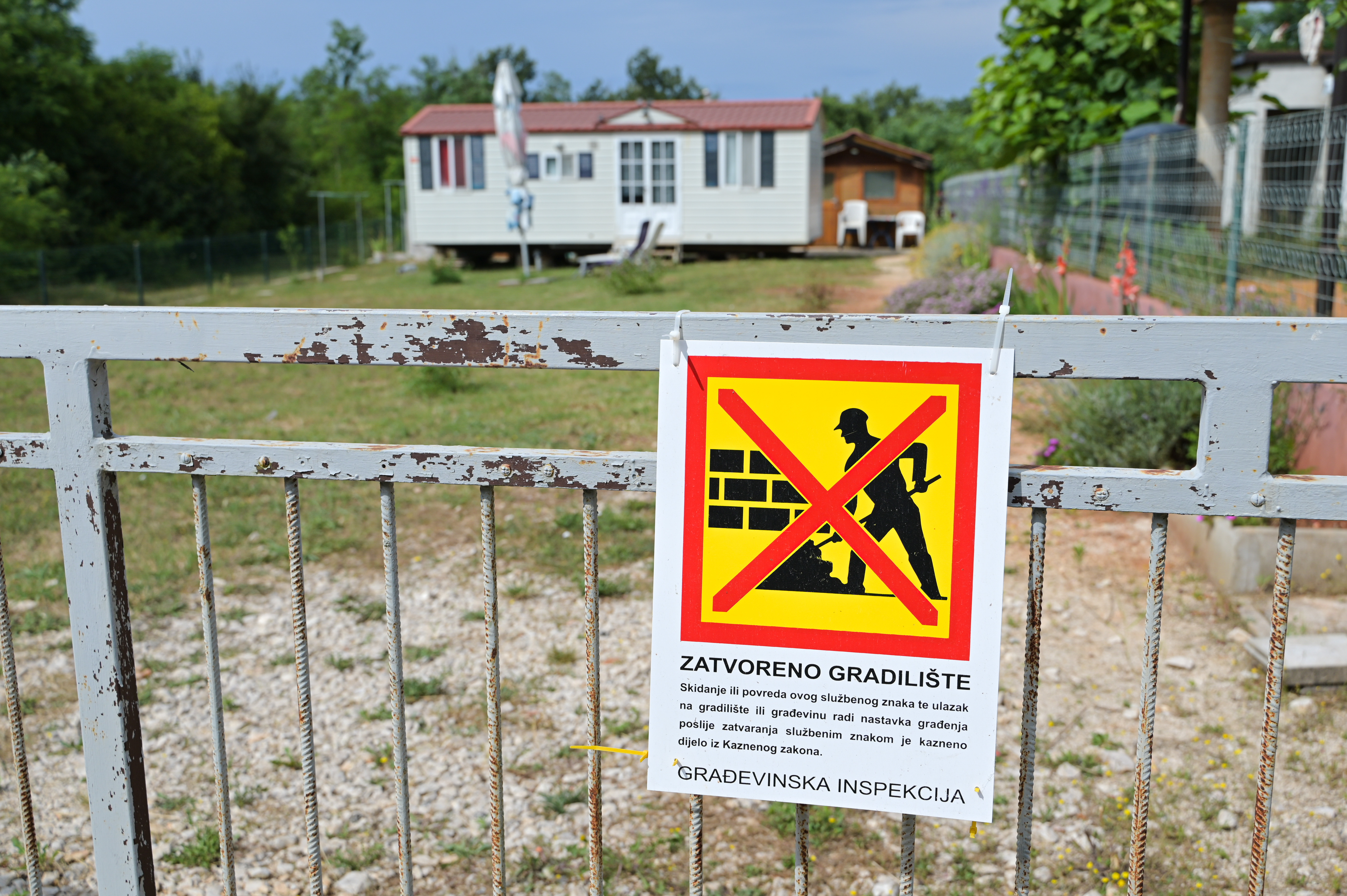 umag, istrske favele, črne gradnje, hrvaška