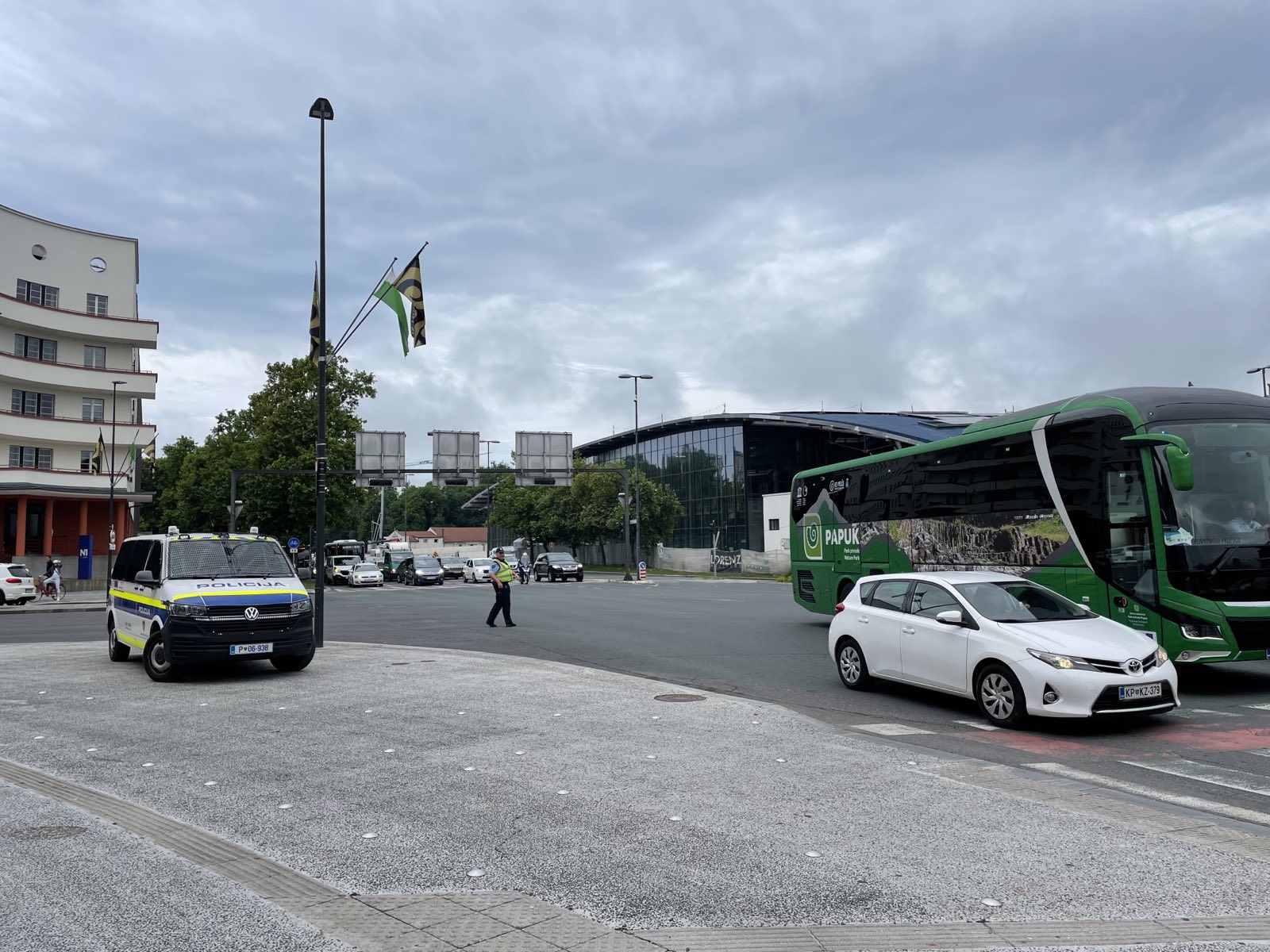 ZASTOJ, LJUBLJANA, PROMET, KRIŽIŠČE