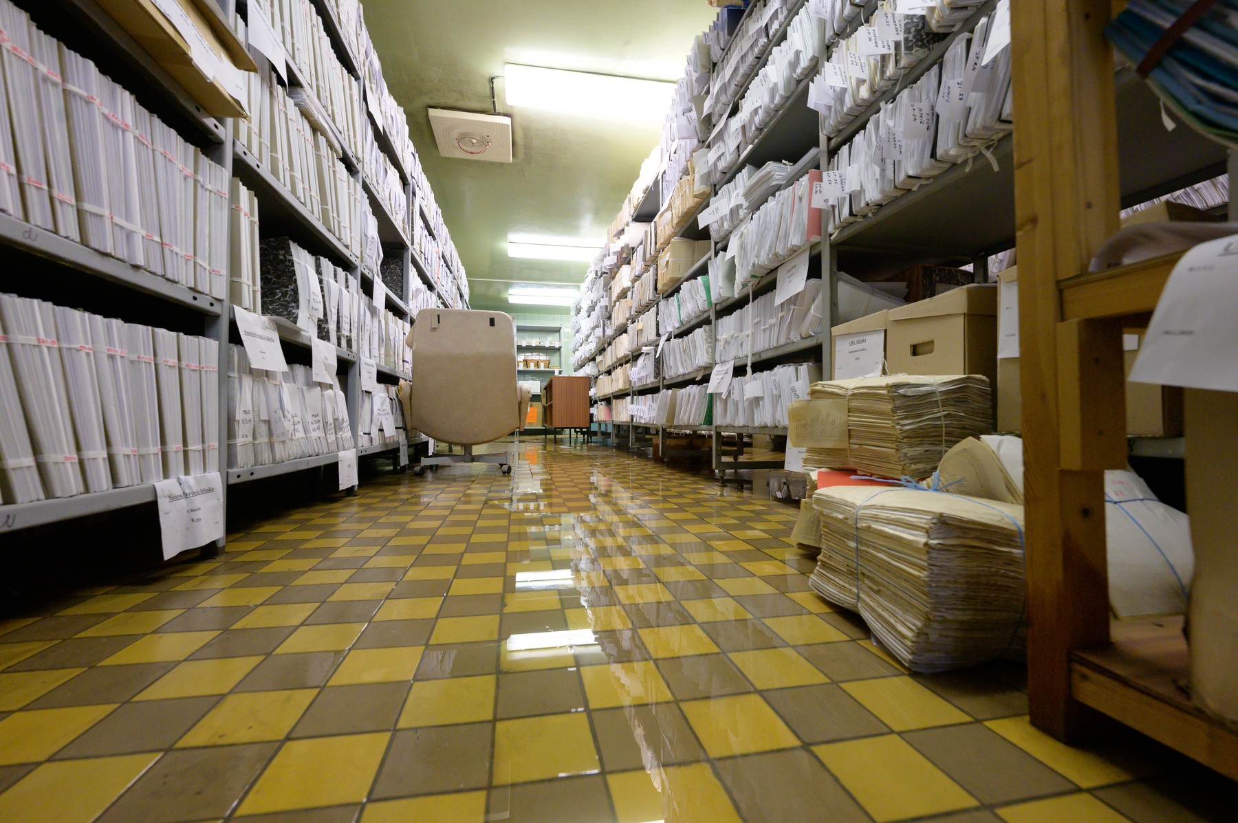 V Slovaškem kraju Nove Zamky je močno deževje ohromilo bolnišnico