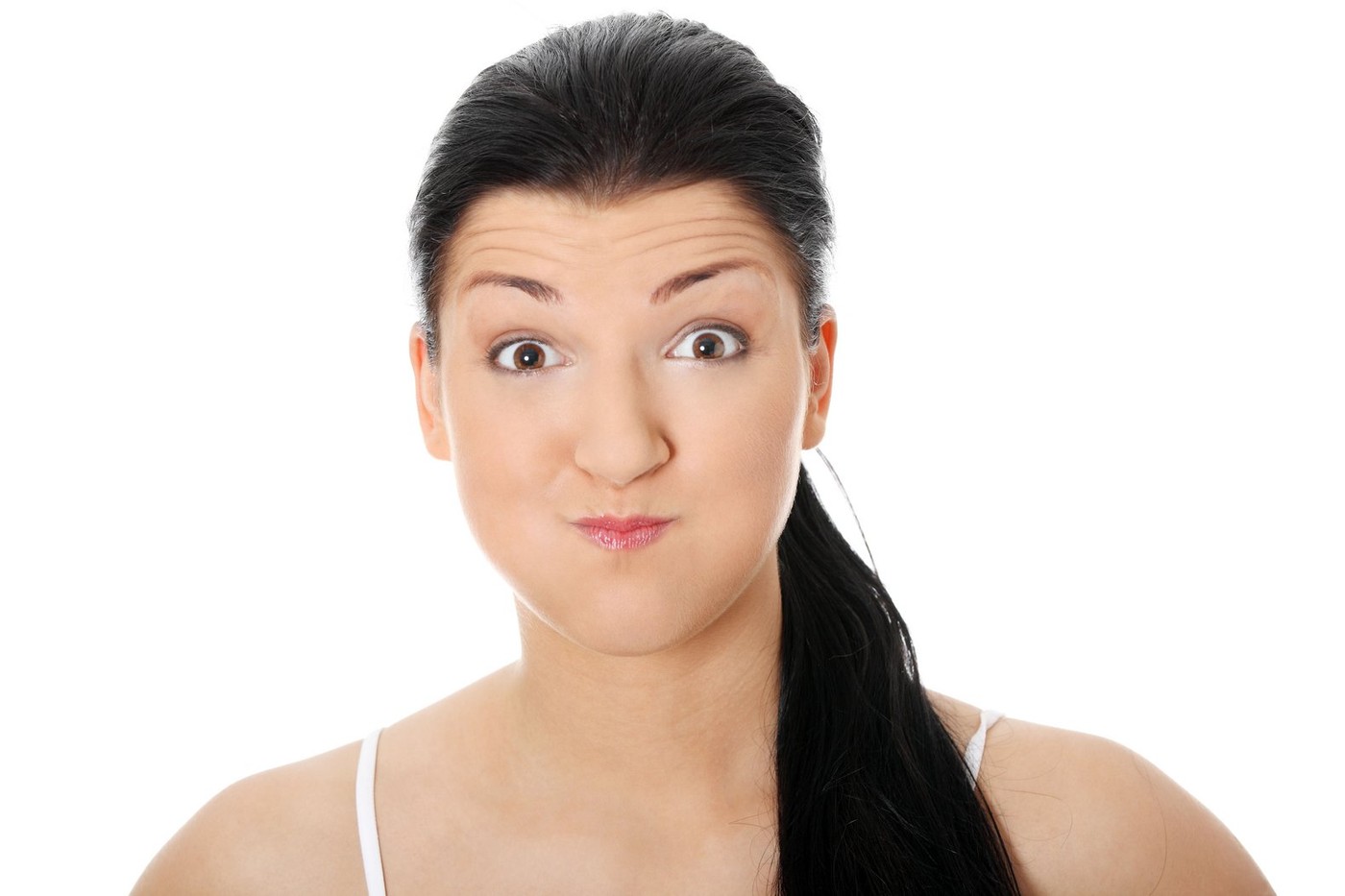 mlada ženska, kolcanje