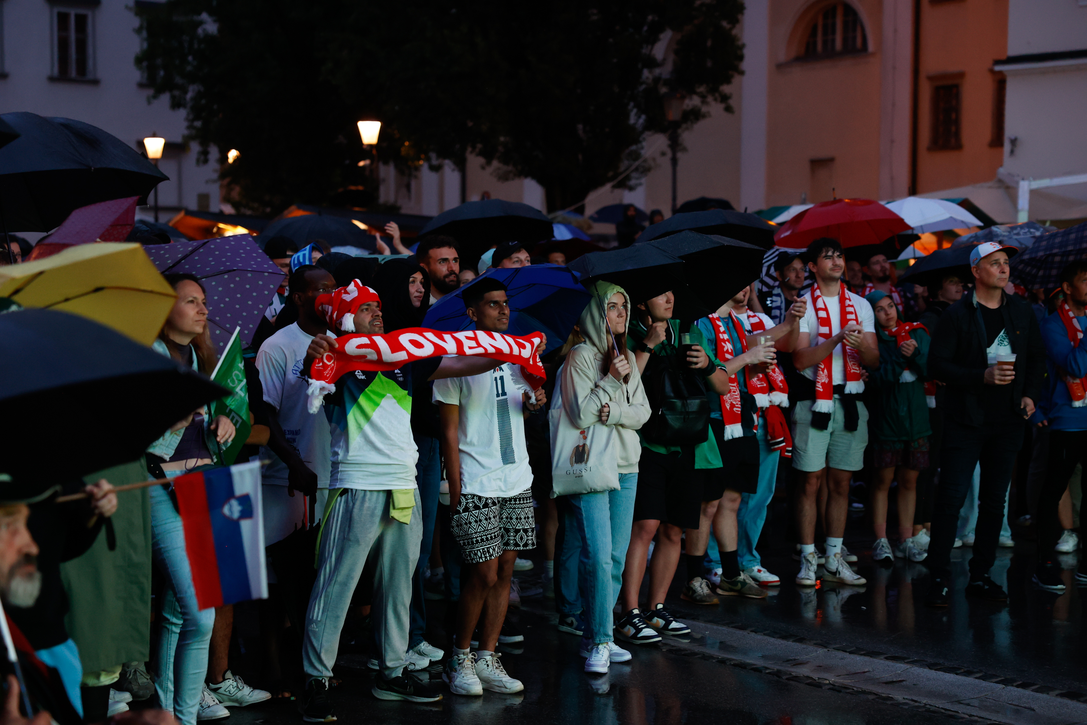 Evropsko prvenstvo v nogometu Slovenija : Portugalska