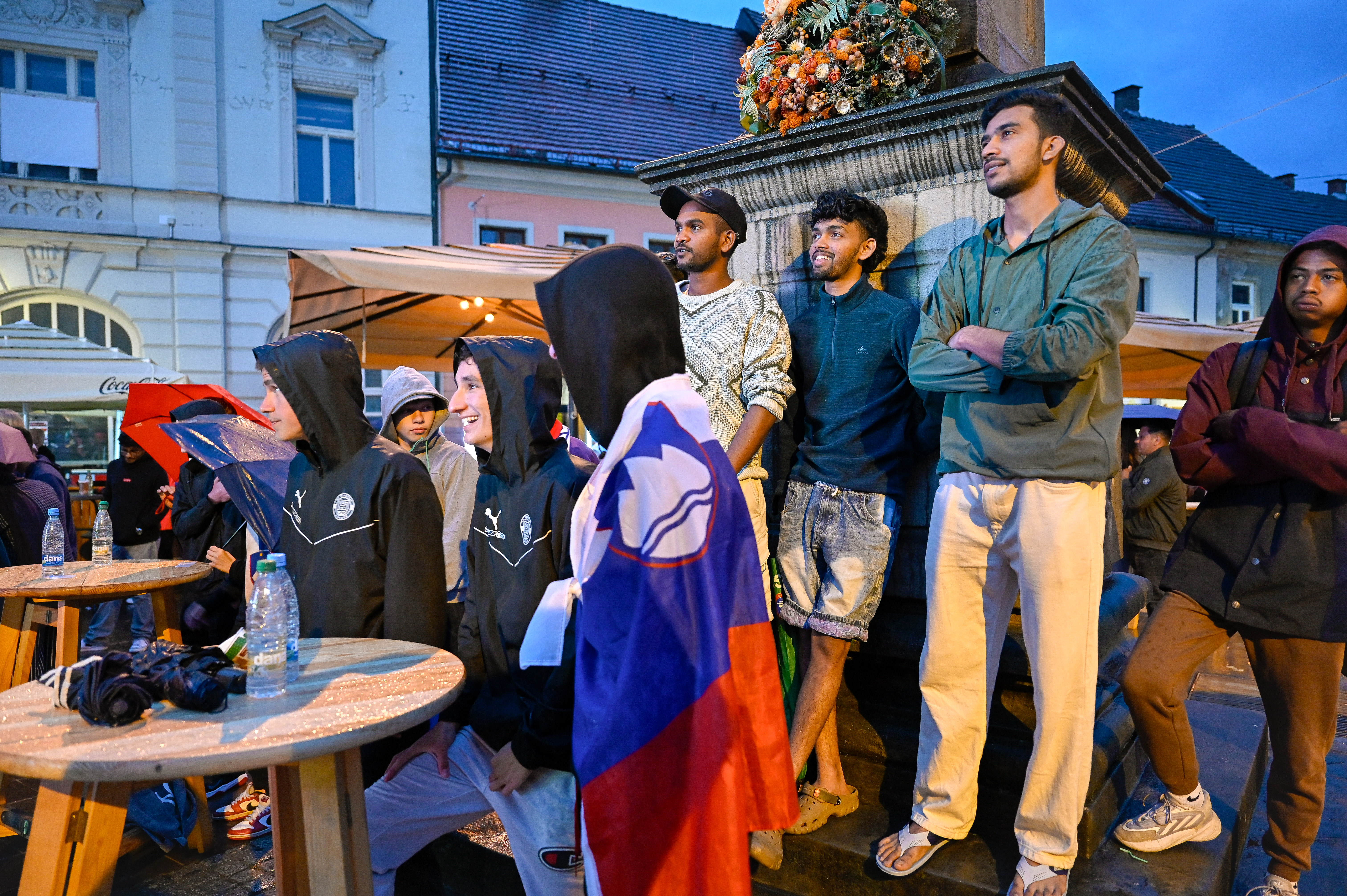 Navijaško vzdušje v Mariboru (Foto: Bobo)