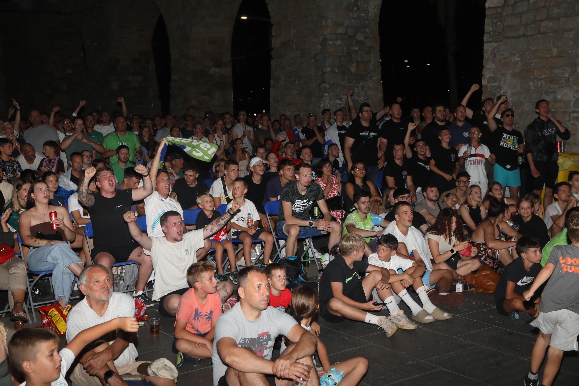 Navijaško vzdušje v Kopru (Foto: Bobo)