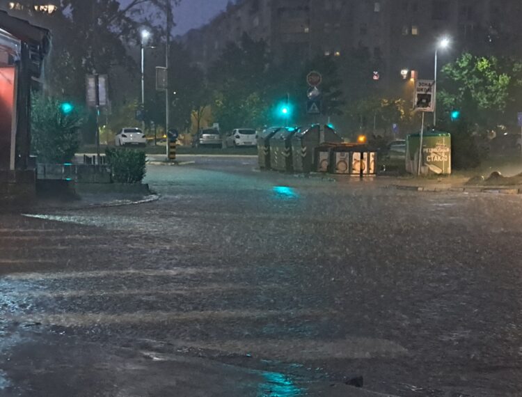 Naliv v Beogradu (Foto: N1 Beograd)