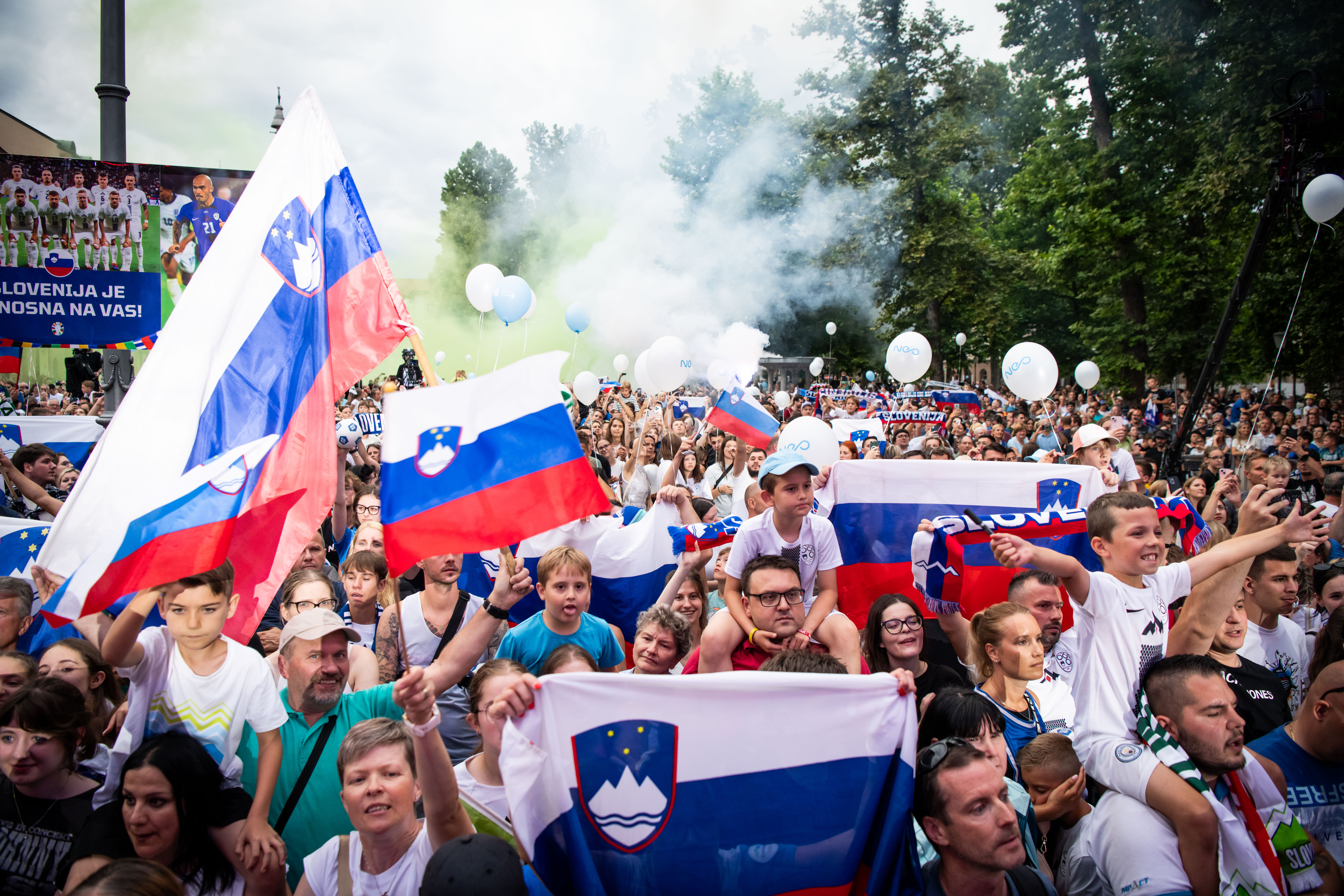 sprejem nogometašev, nogomet, euro 2024, kongresni trg, navijači