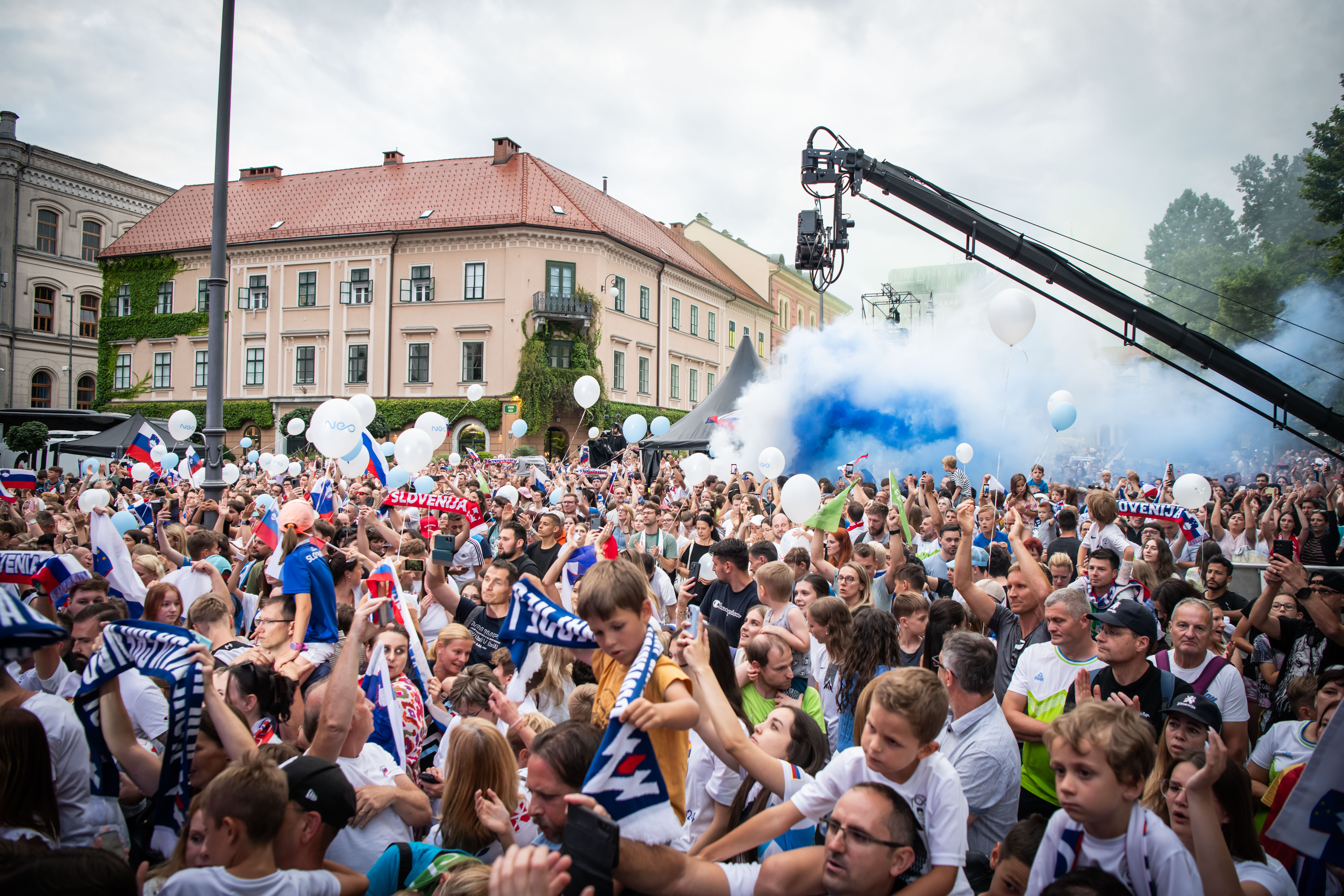 sprejem nogometašev, nogomet, euro 2024, kongresni trg, navijači