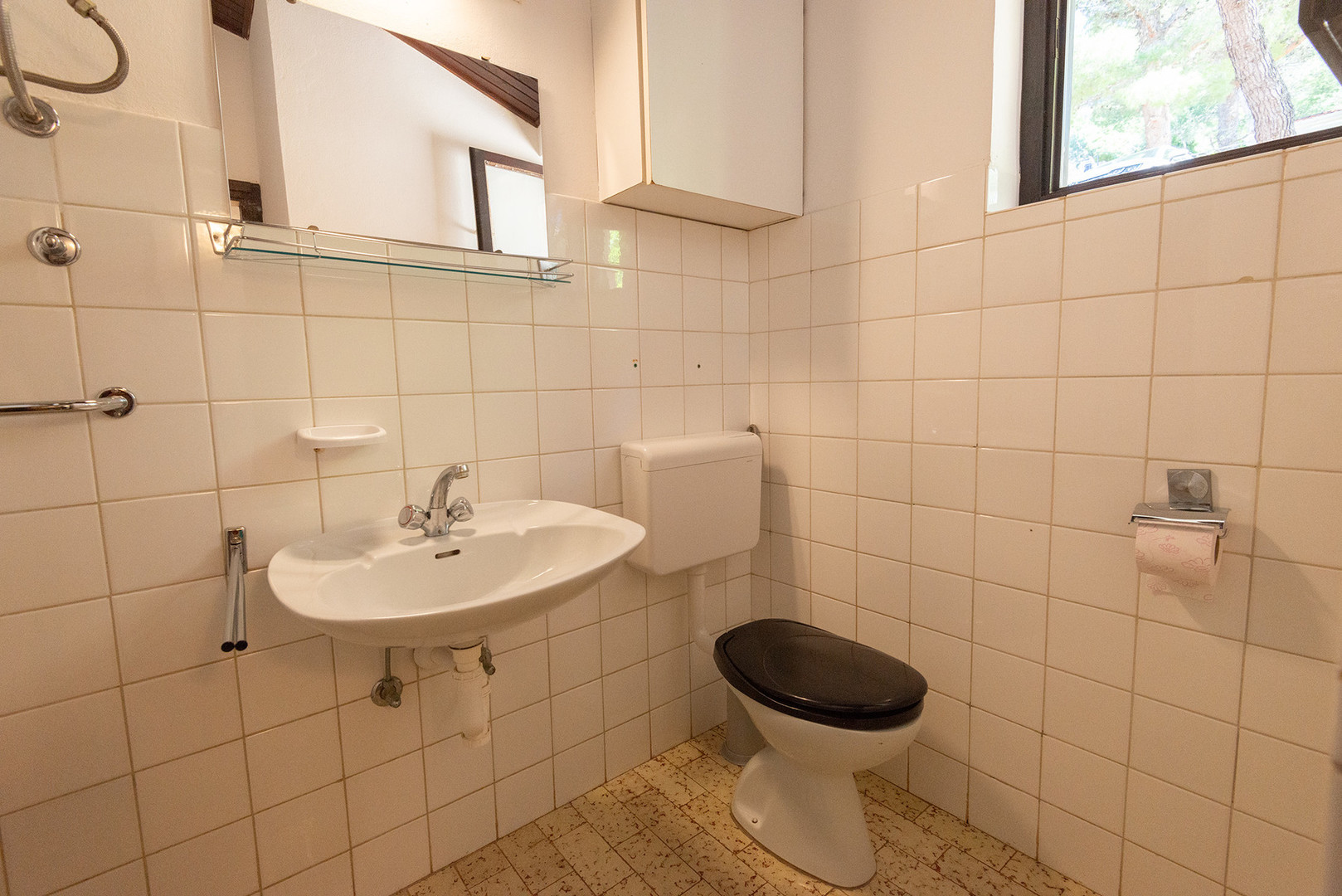 Počitniška hiška, Cres, dražba