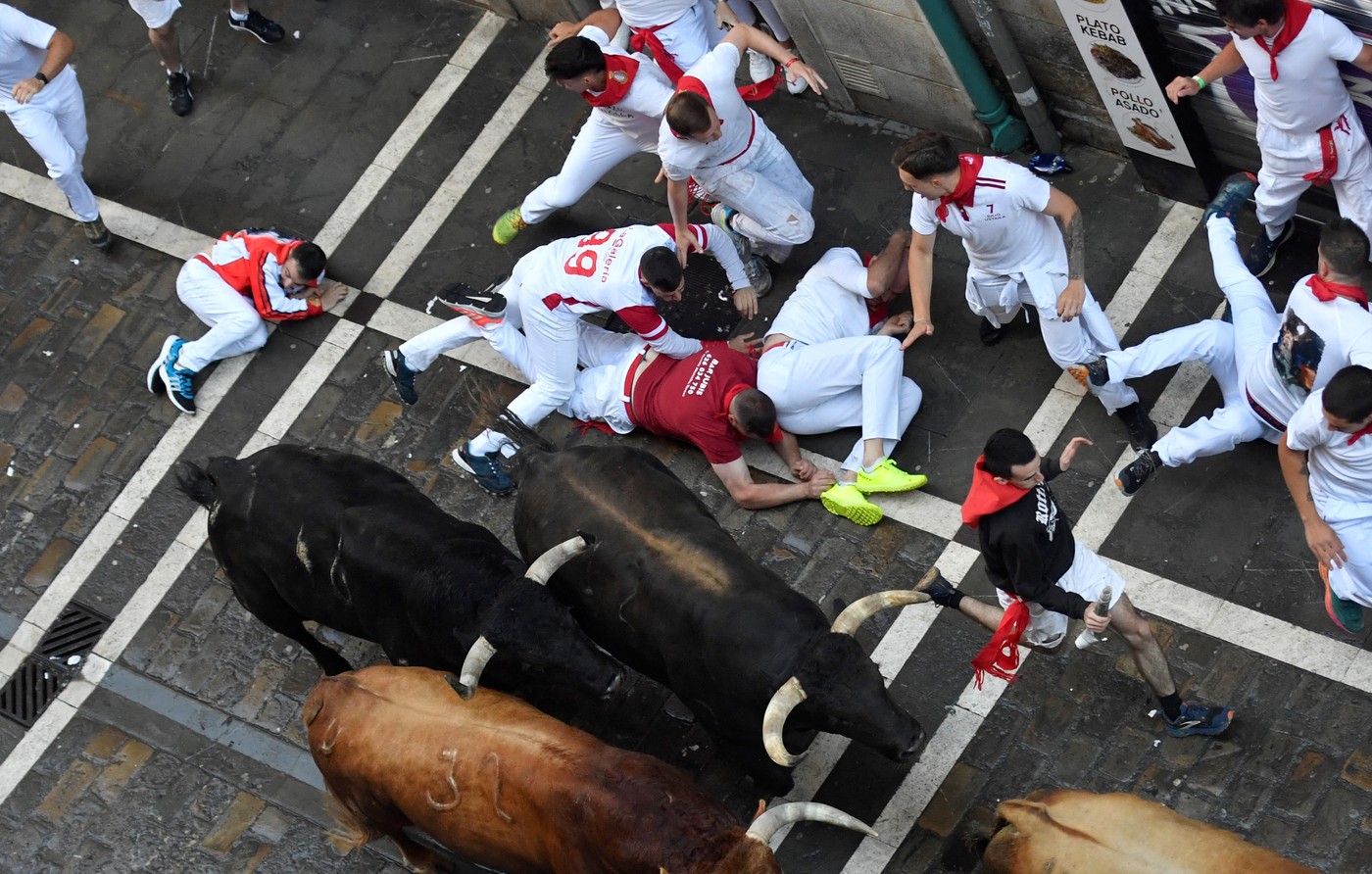tek pred biki, biki, pamplona, španija