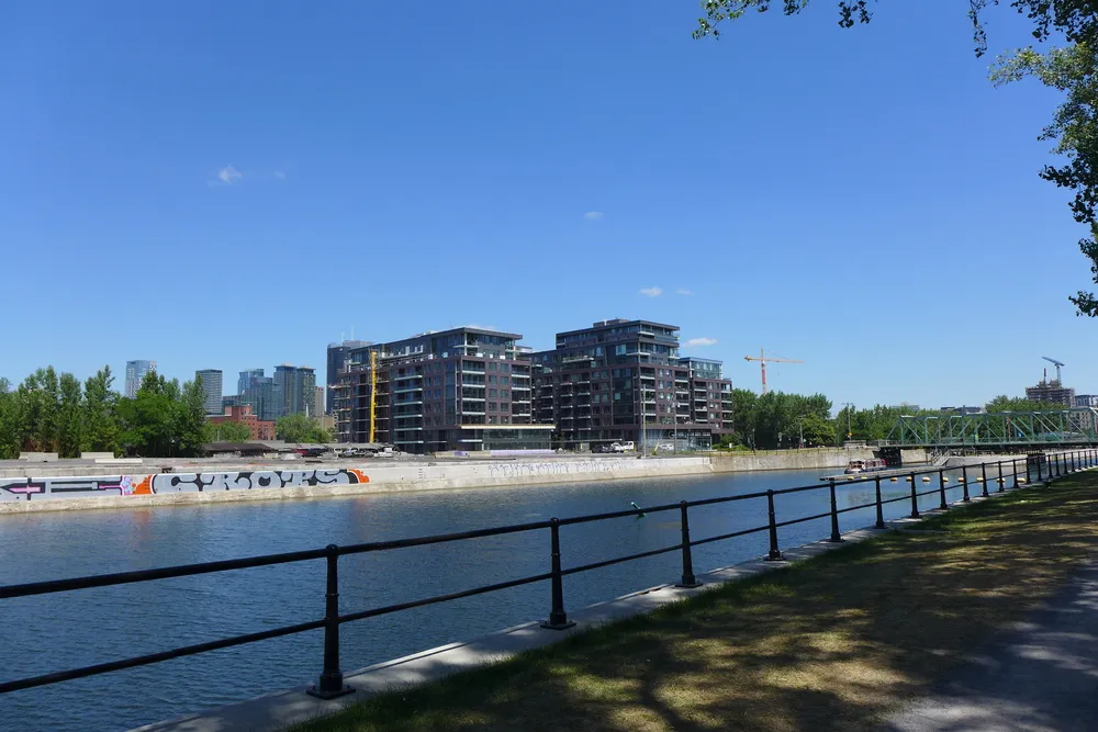 1720366999-St-Henri2_New-condos-canalJPG.png
