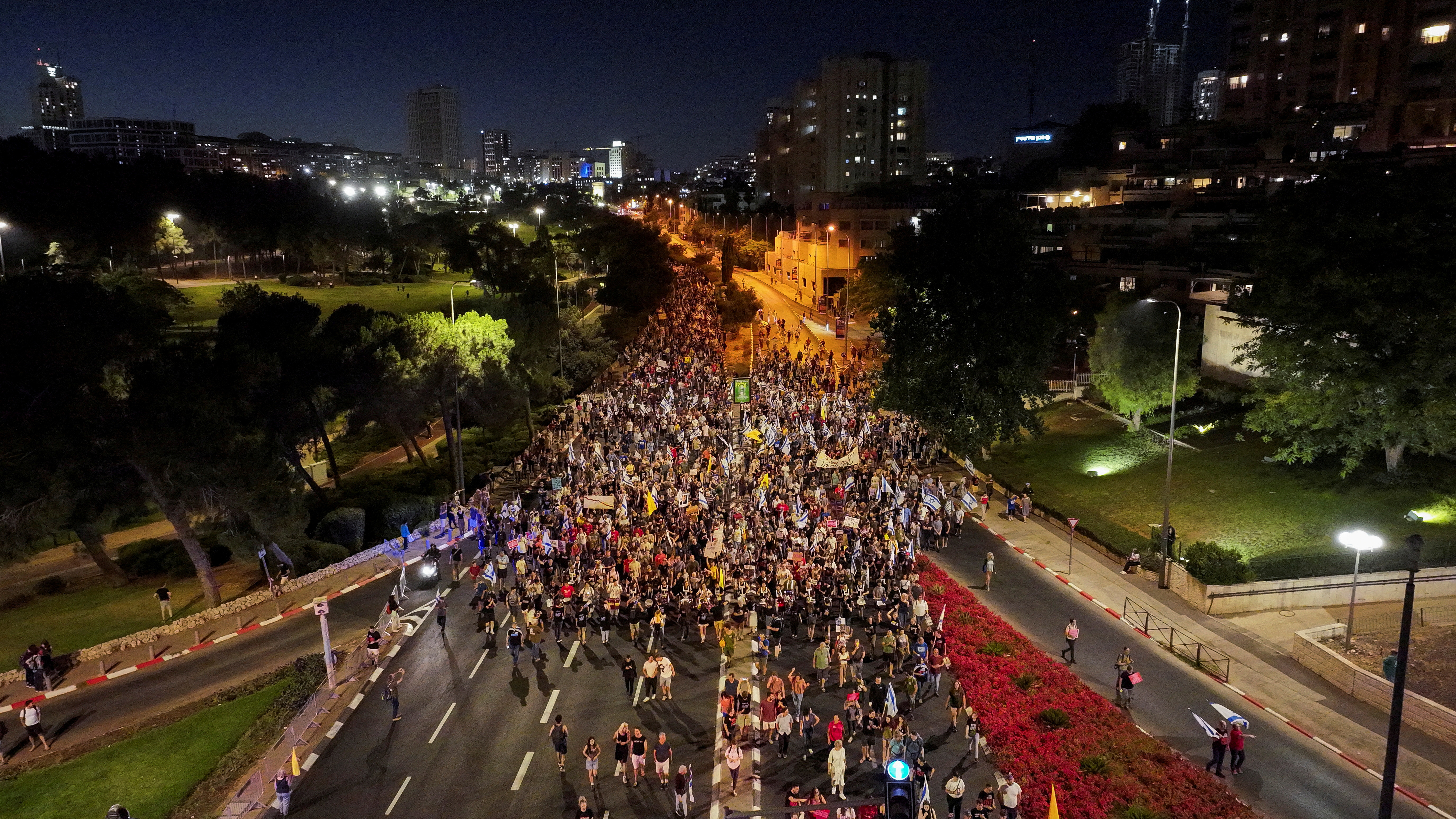 Protivladni protesti v Izraelu (Foto: Ilan Rosenberg/REUTERS)
