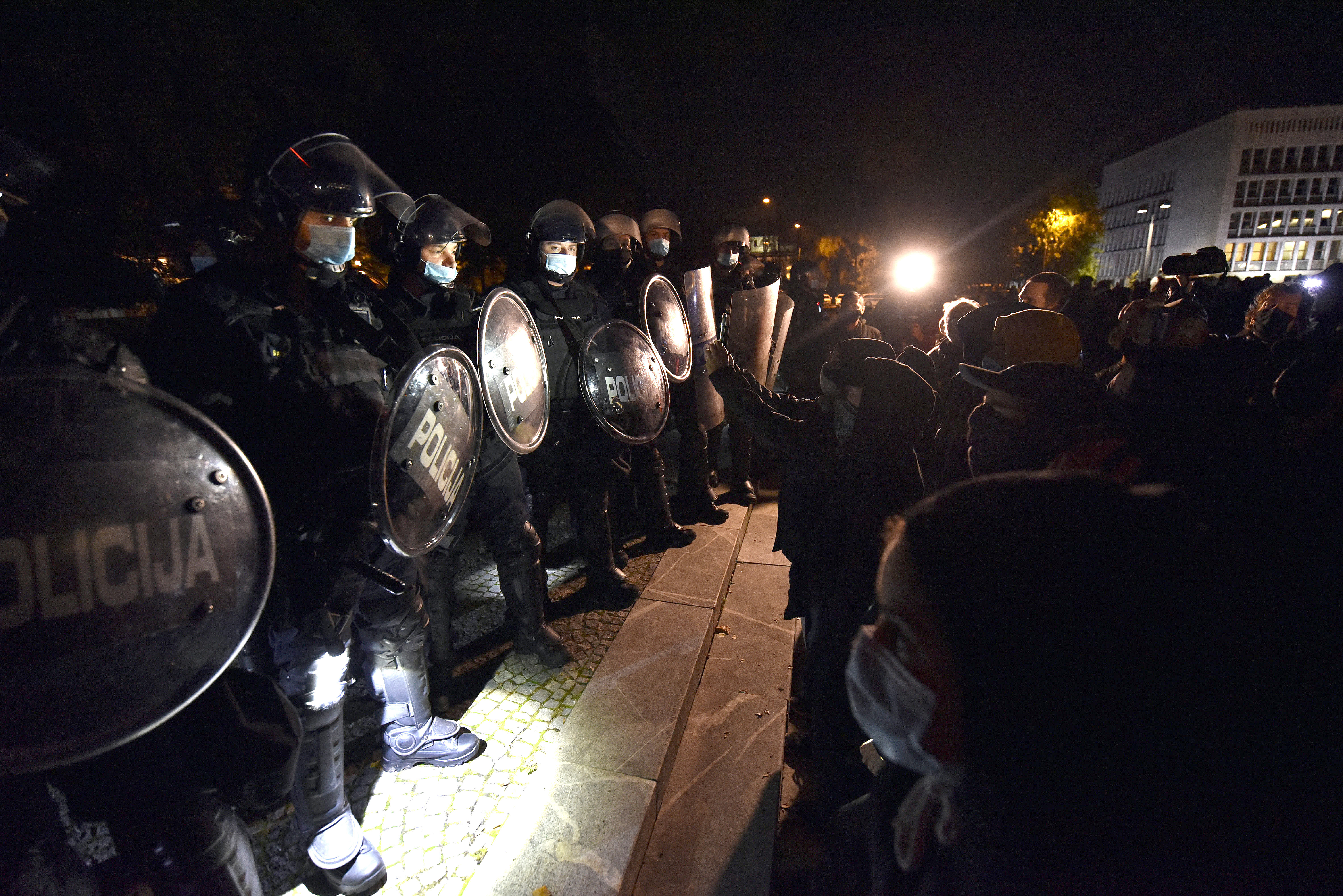 protesti, korona, petkovi protesti