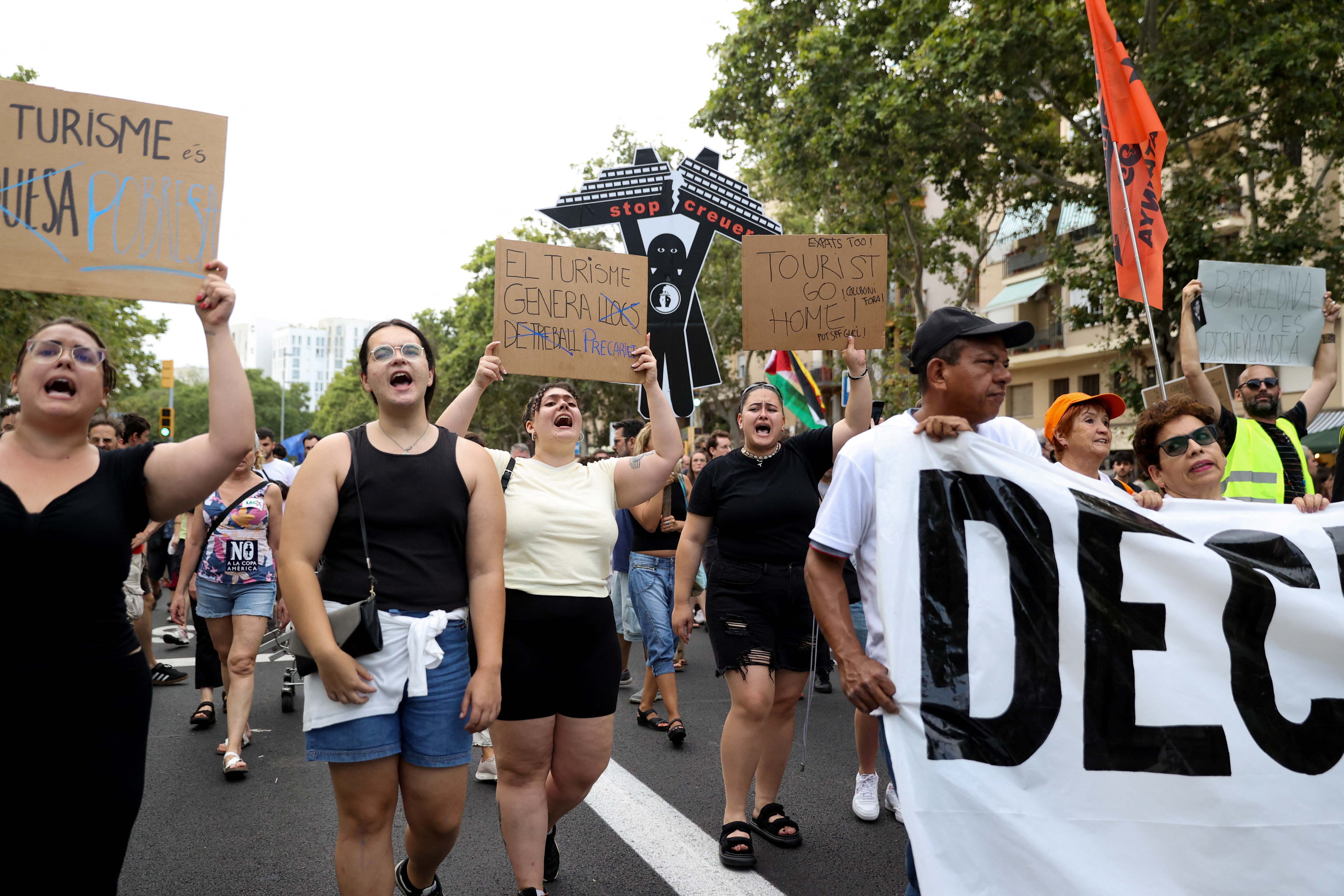 Protesti proti masovnemu turizmu v Barceloni (Foto: Bruna Casas/REUTERS)