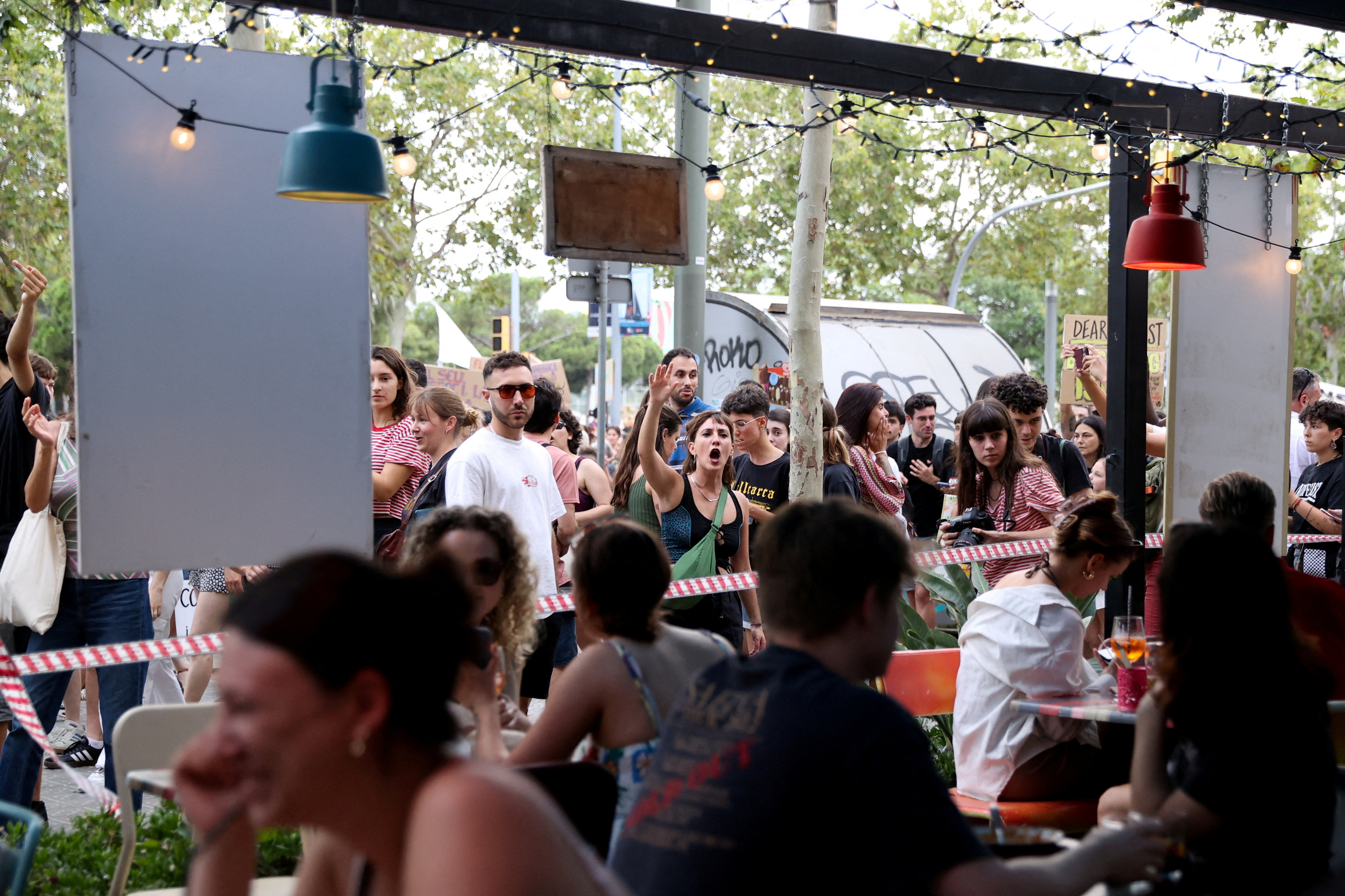 Protesti proti masovnemu turizmu v Barceloni (Foto: Bruna Casas/REUTERS)