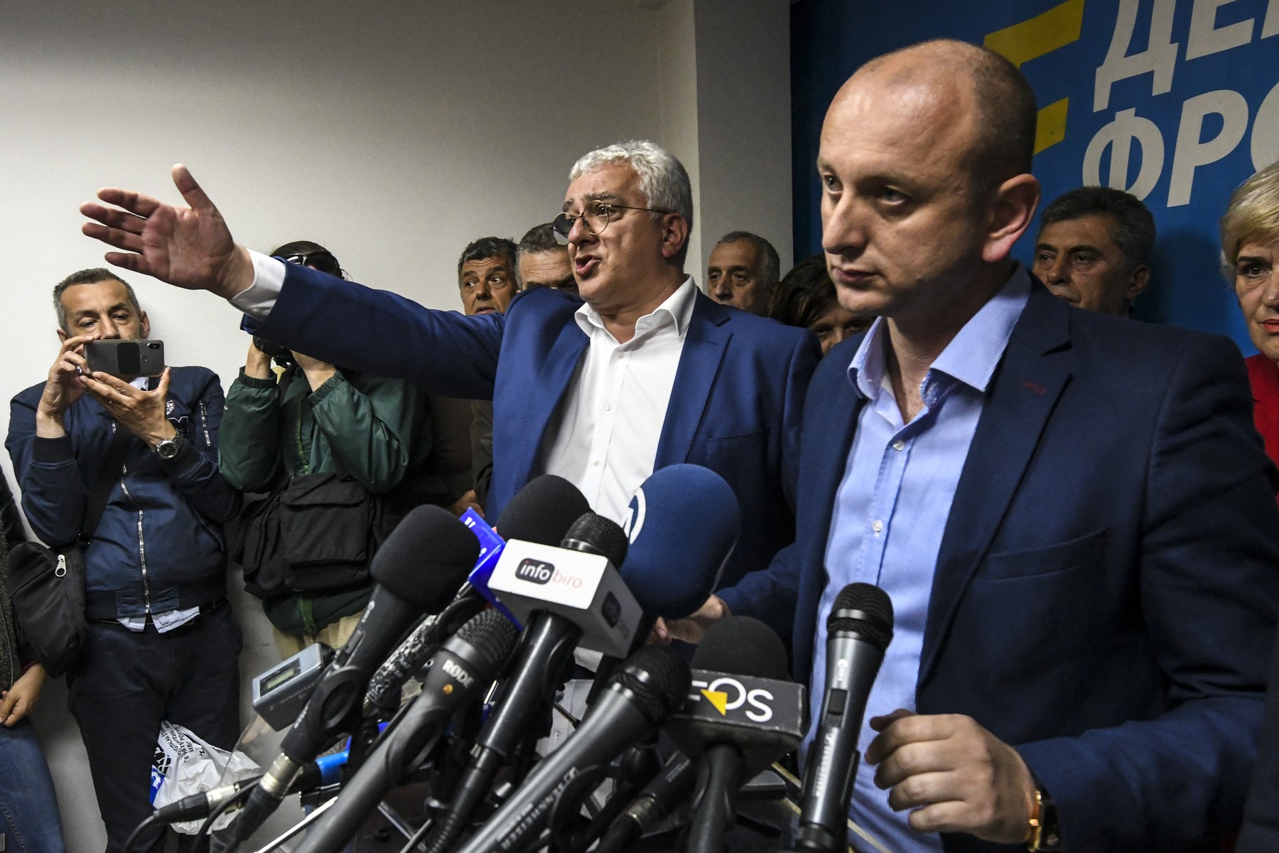 Andrija Mandić, Milan Knezevic