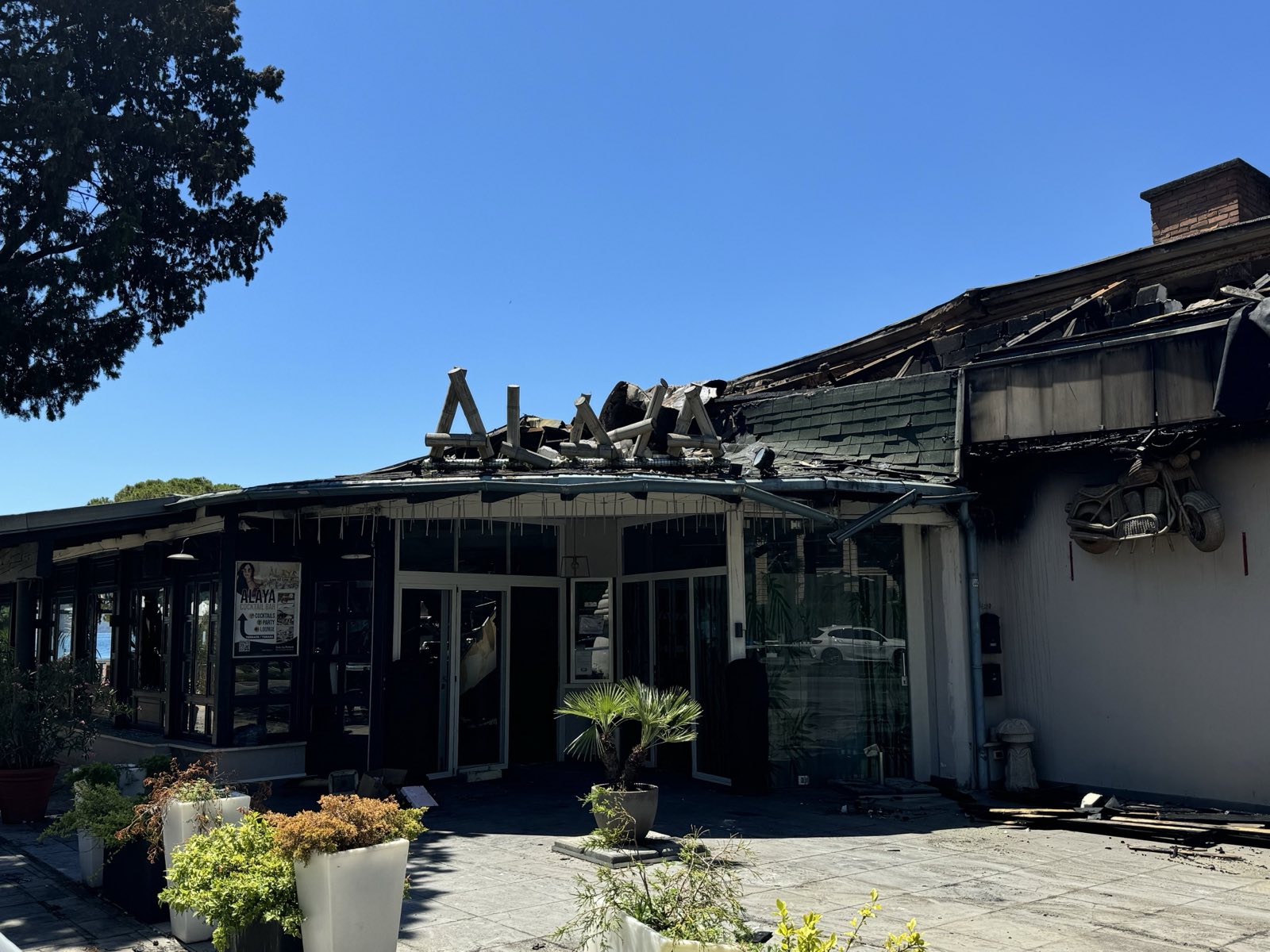 Posledice požara v Portorožu. Foto: Jan Gregorc/N1